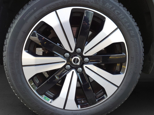 VOLVO C40 Recharge P6 Plus-image-13