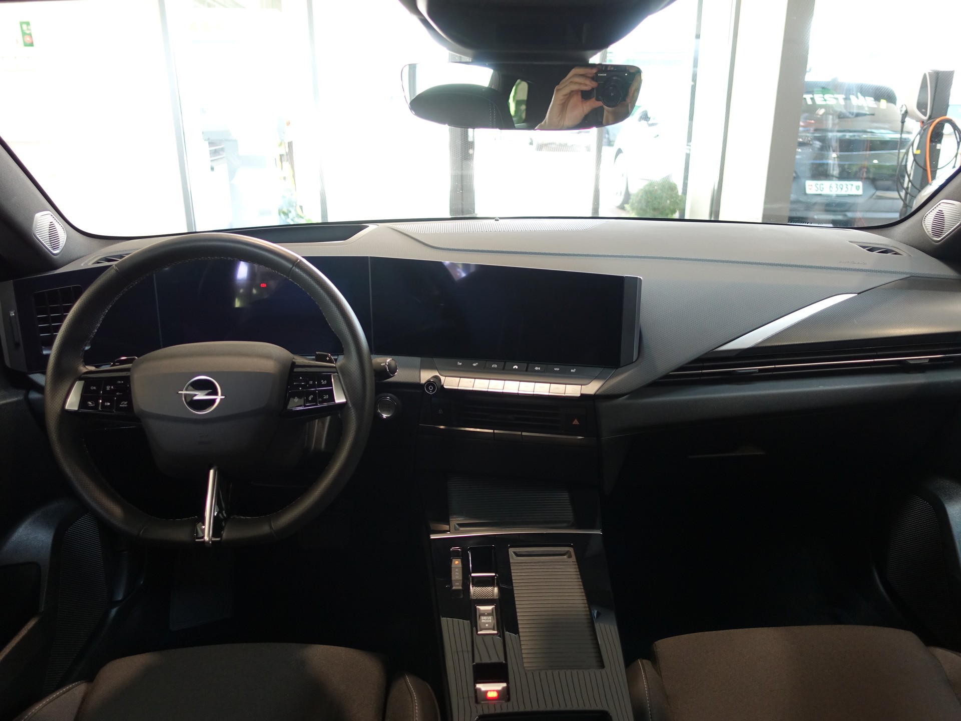 OPEL Astra ST 1.2i MHEV GS-image-18