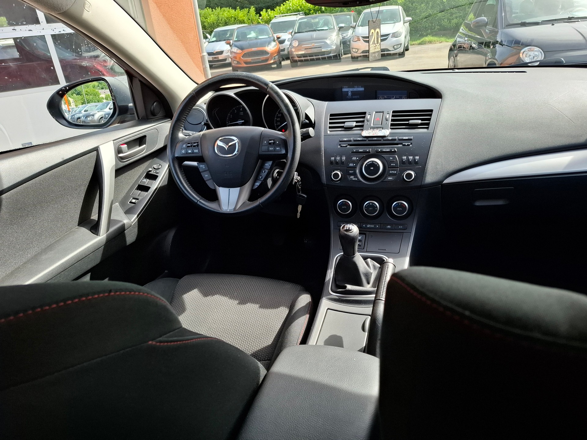 MAZDA 3 1.6 16V Confort-image-9