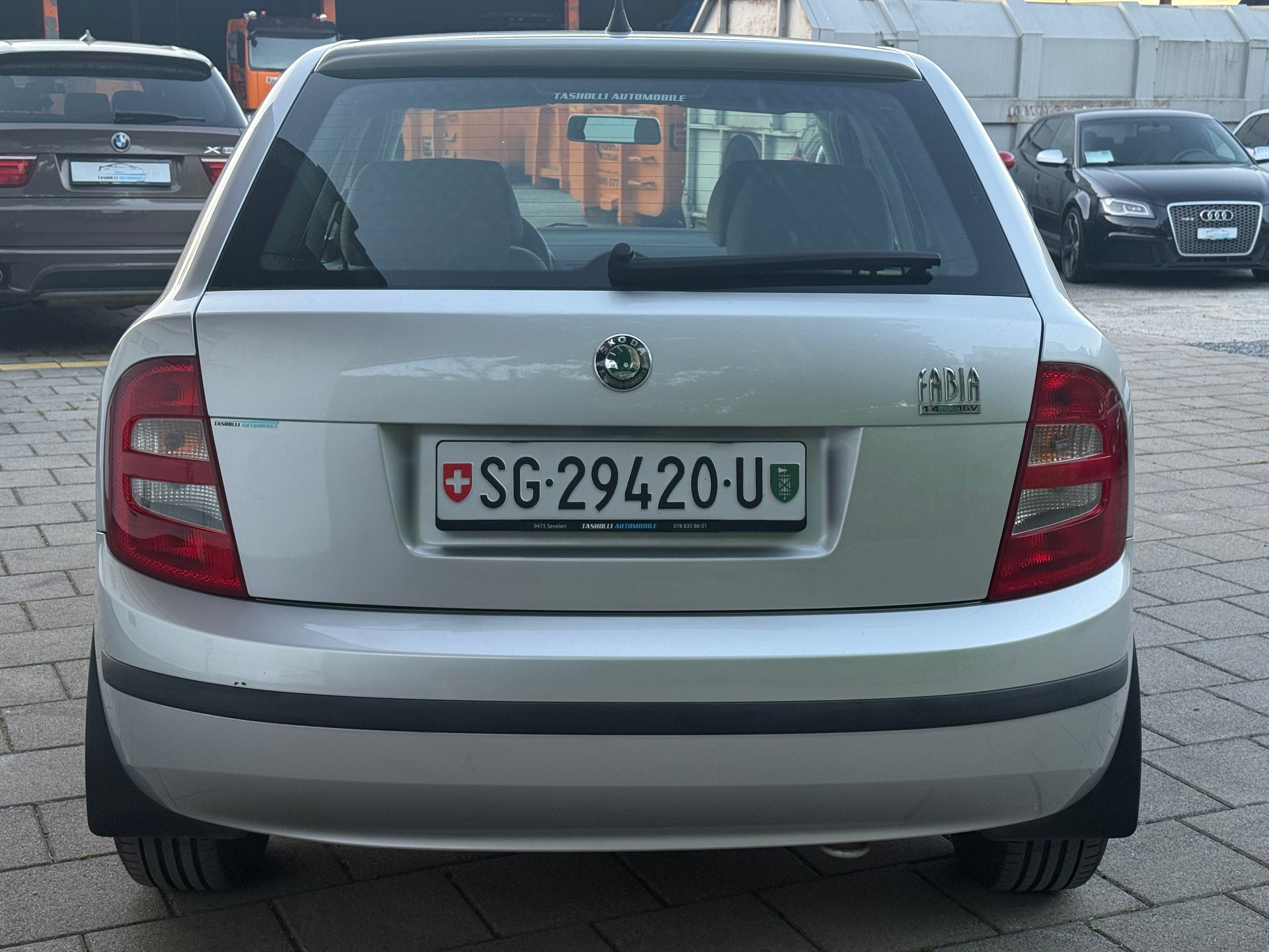 SKODA Fabia 1.4 16V Comfort-image-4