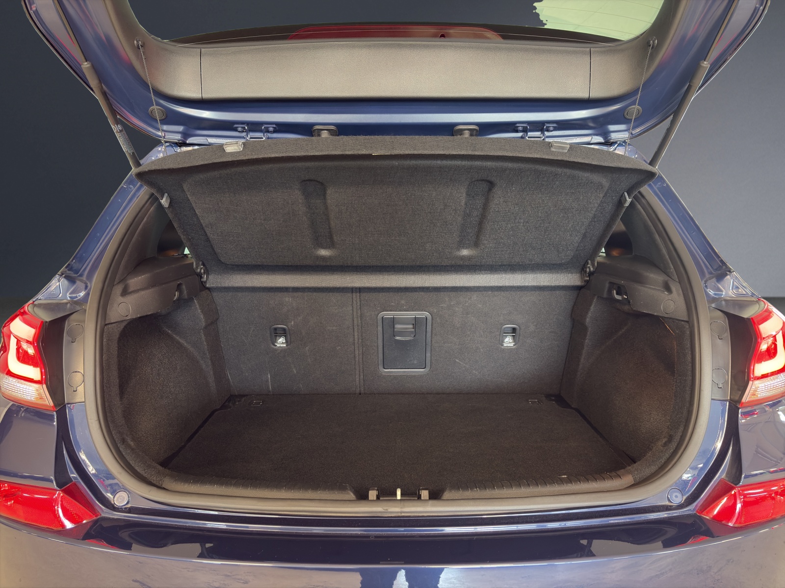 HYUNDAI i30 1.4 T-GDi Vertex-image-17
