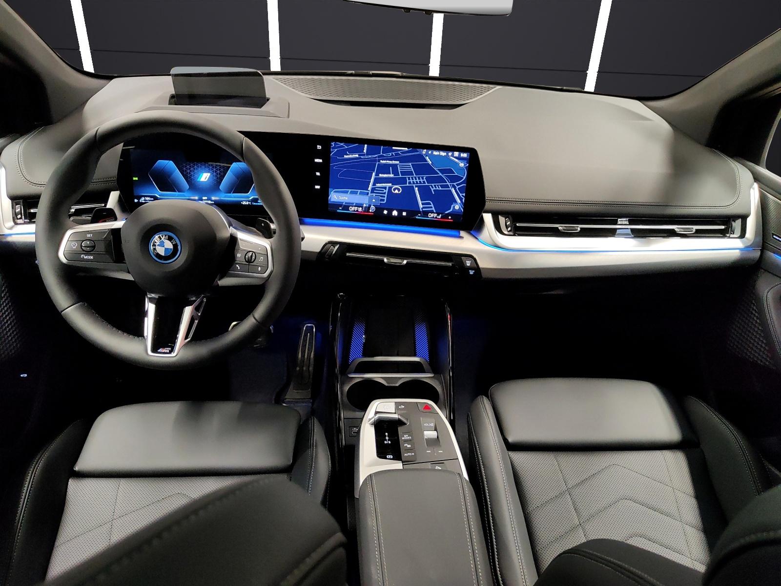 BMW 225e xDrive paddles Active Tourer-image-18