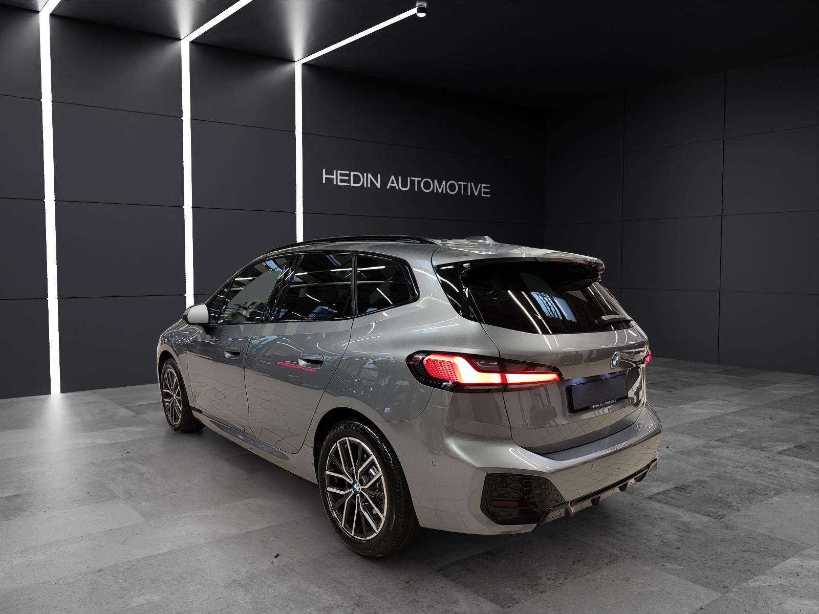 BMW 225e xDrive paddles Active Tourer-image-3