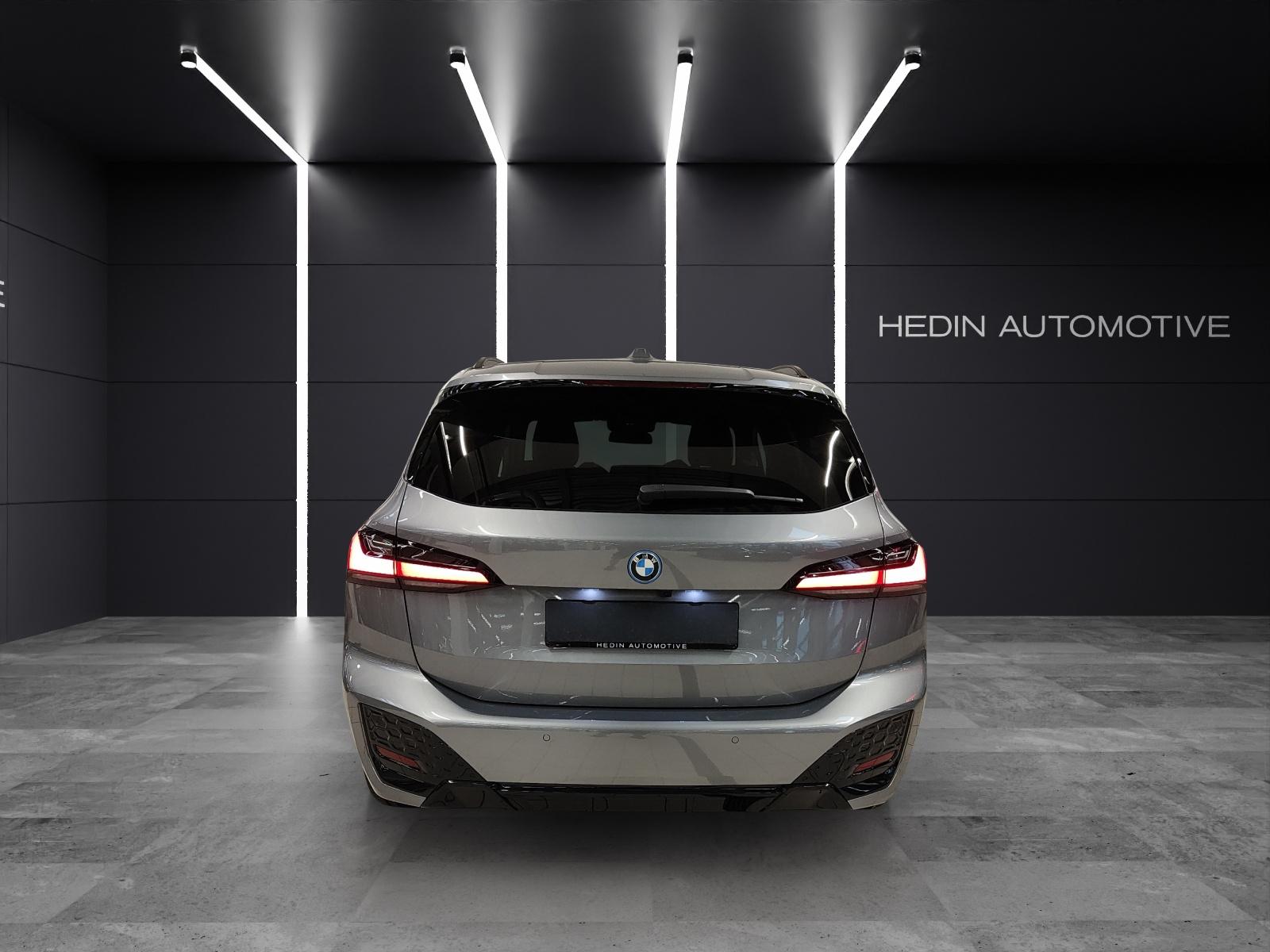BMW 225e xDrive paddles Active Tourer-image-4