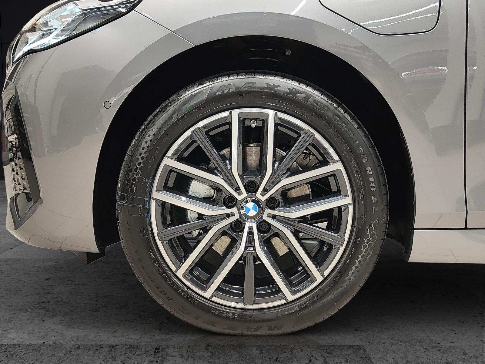 BMW 225e xDrive paddles Active Tourer-image-8