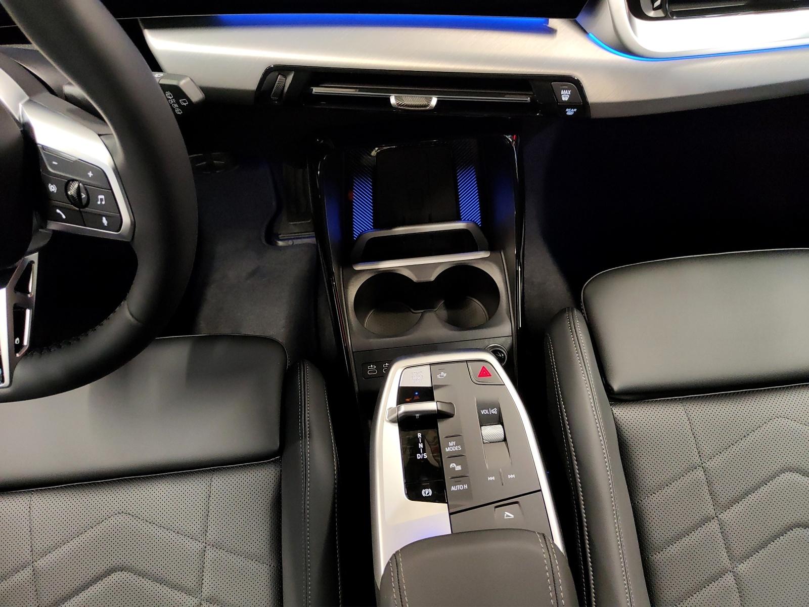 BMW 225e xDrive paddles Active Tourer-image-12