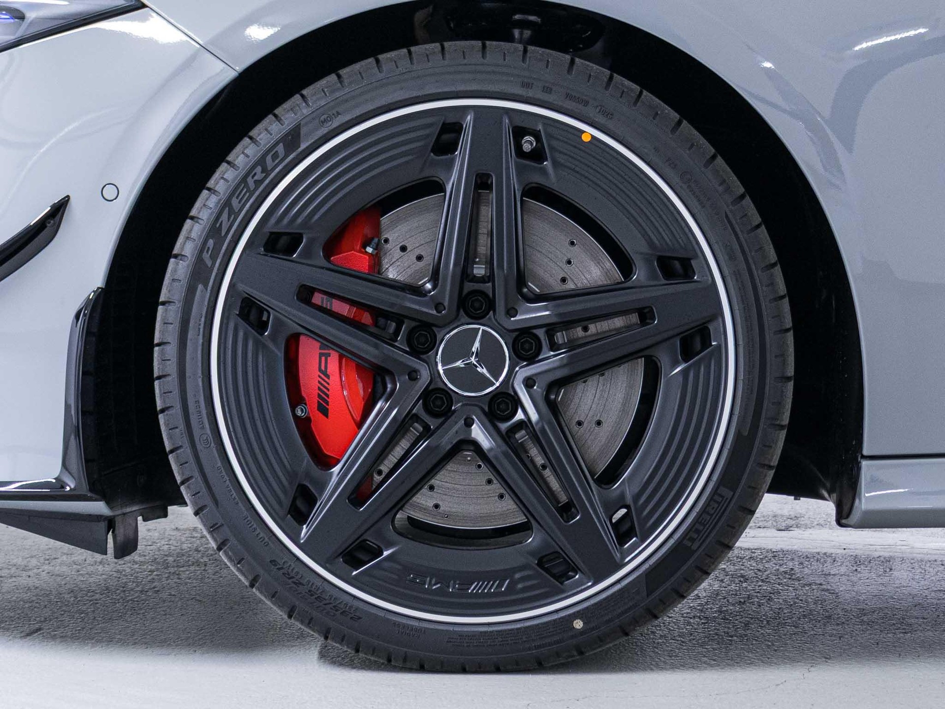 MERCEDES-BENZ A 35 AMG 4MATIC-image-14