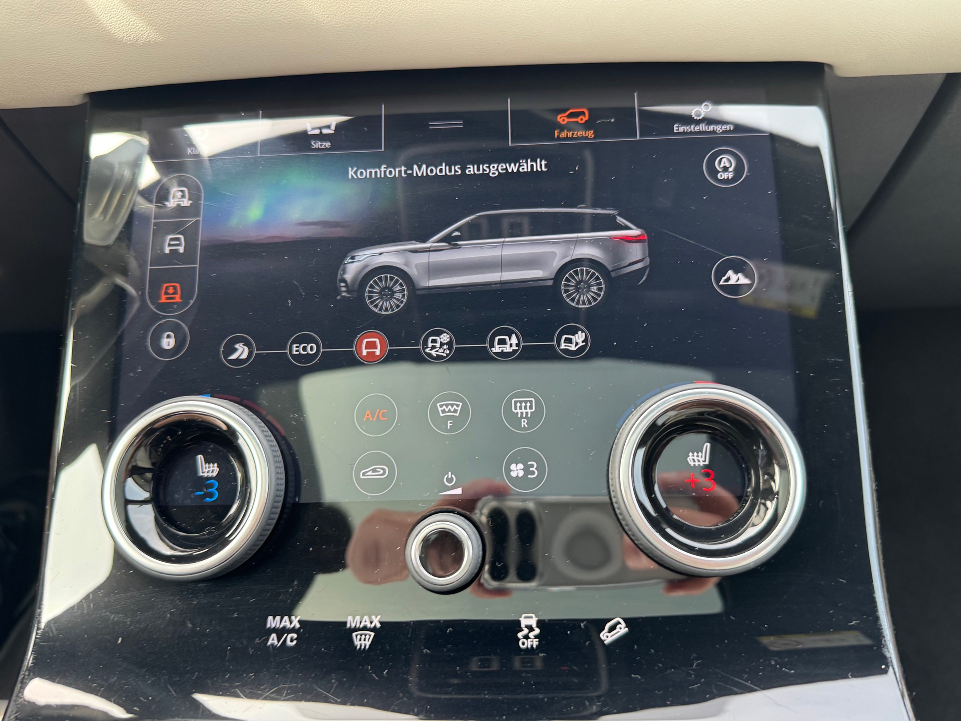 LAND ROVER LAND ROVER Range Rover Velar P 300 R-Dynamic HSE *CH-Fahrzeug*Panorama*Head-Up-image-22