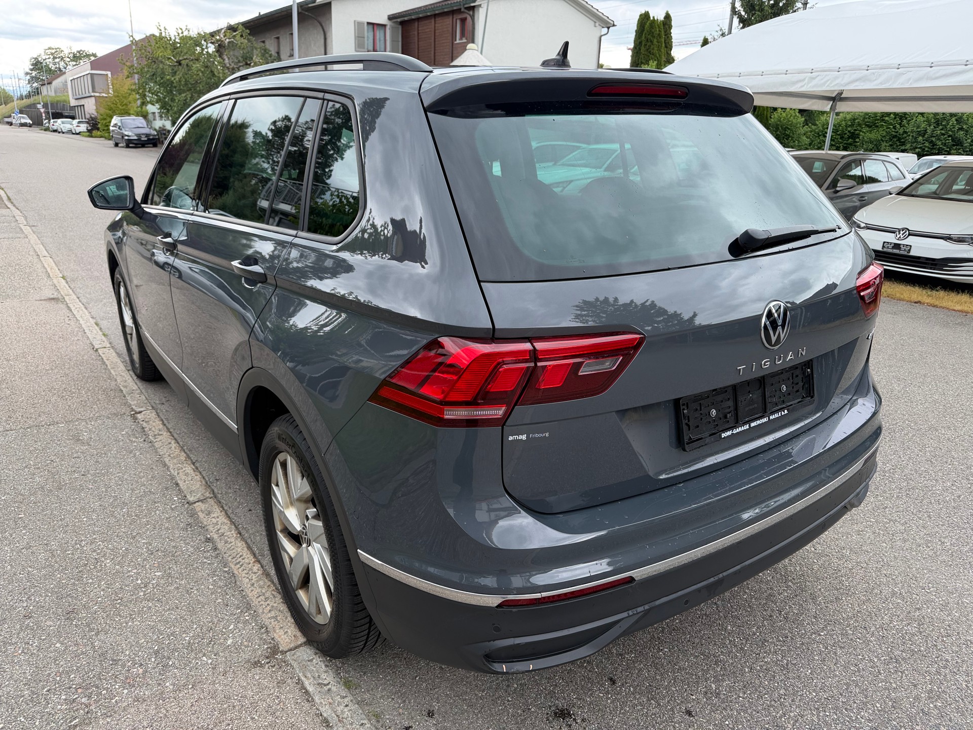 VW Tiguan 2.0 TDI SCR Life 4Motion DSG-image-7
