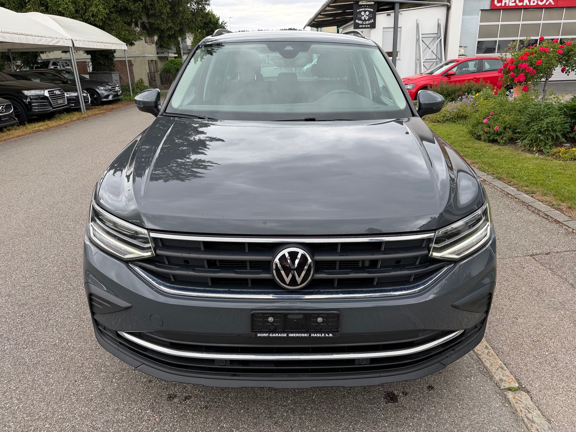 VW Tiguan 2.0 TDI SCR Life 4Motion DSG-image-1