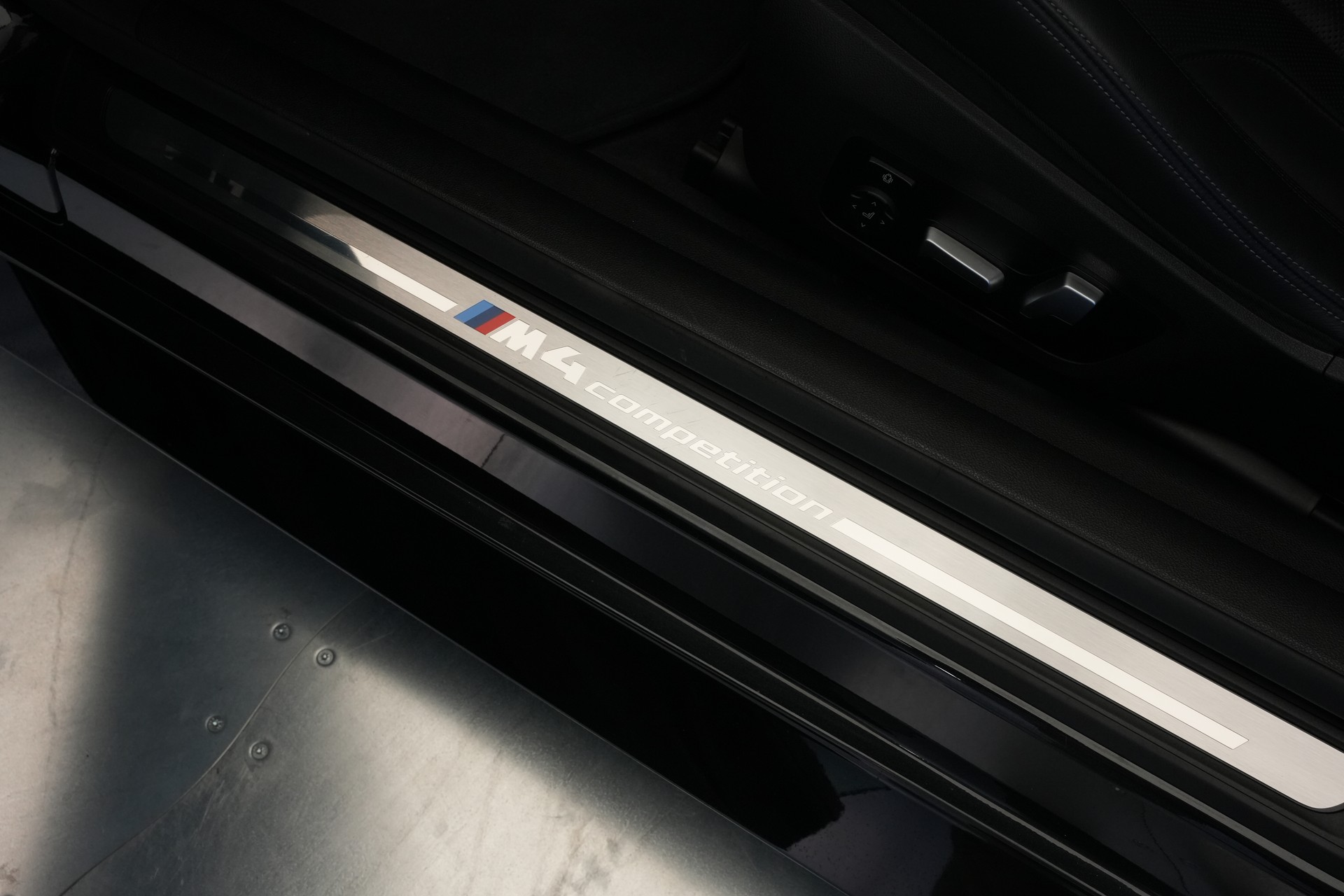 BMW M4 Coupé Competition M xDrive *CSL Carbon Grill*-image-19