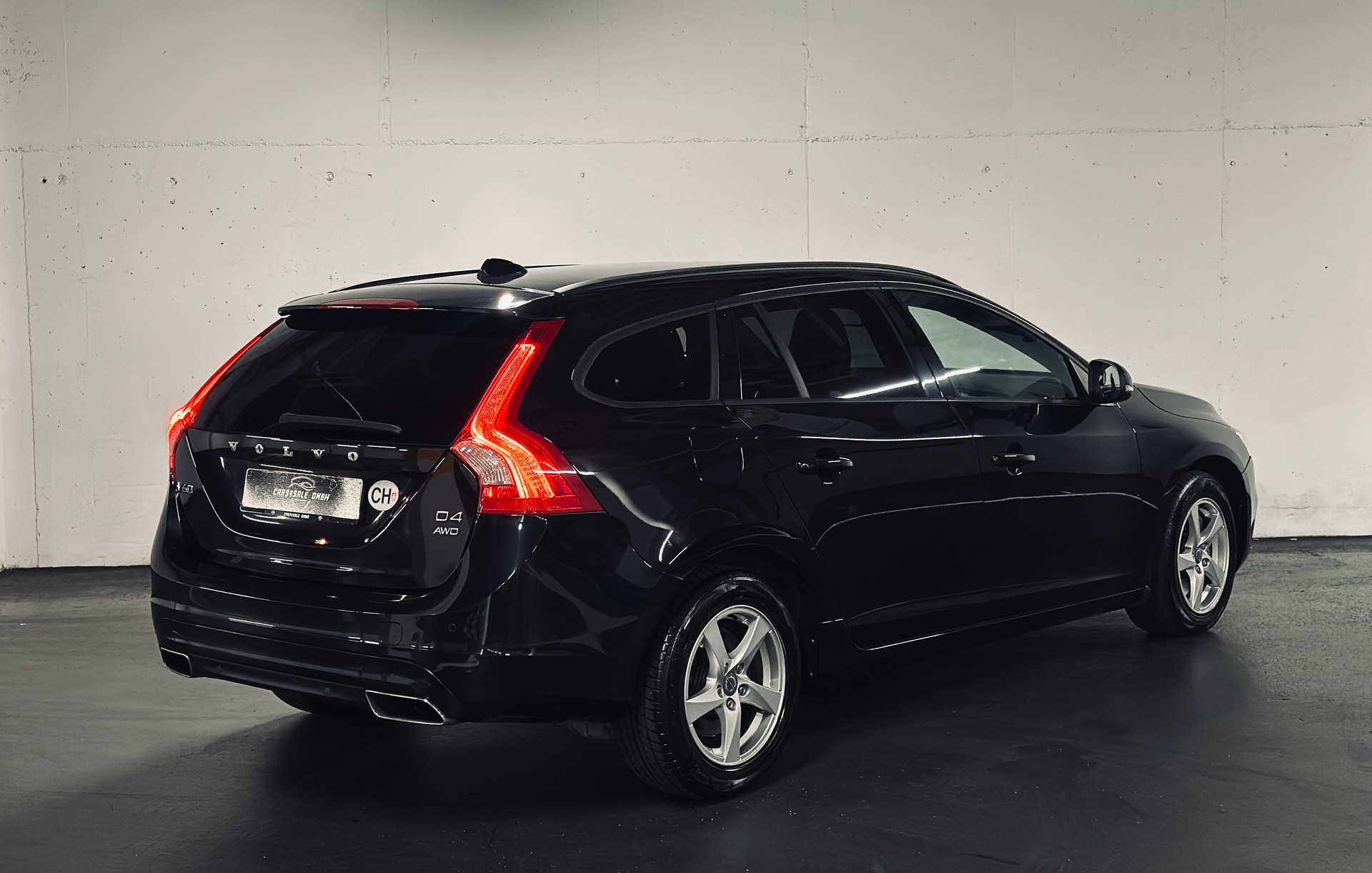VOLVO V60 D4 AWD Family Edition Geartronic-image-3