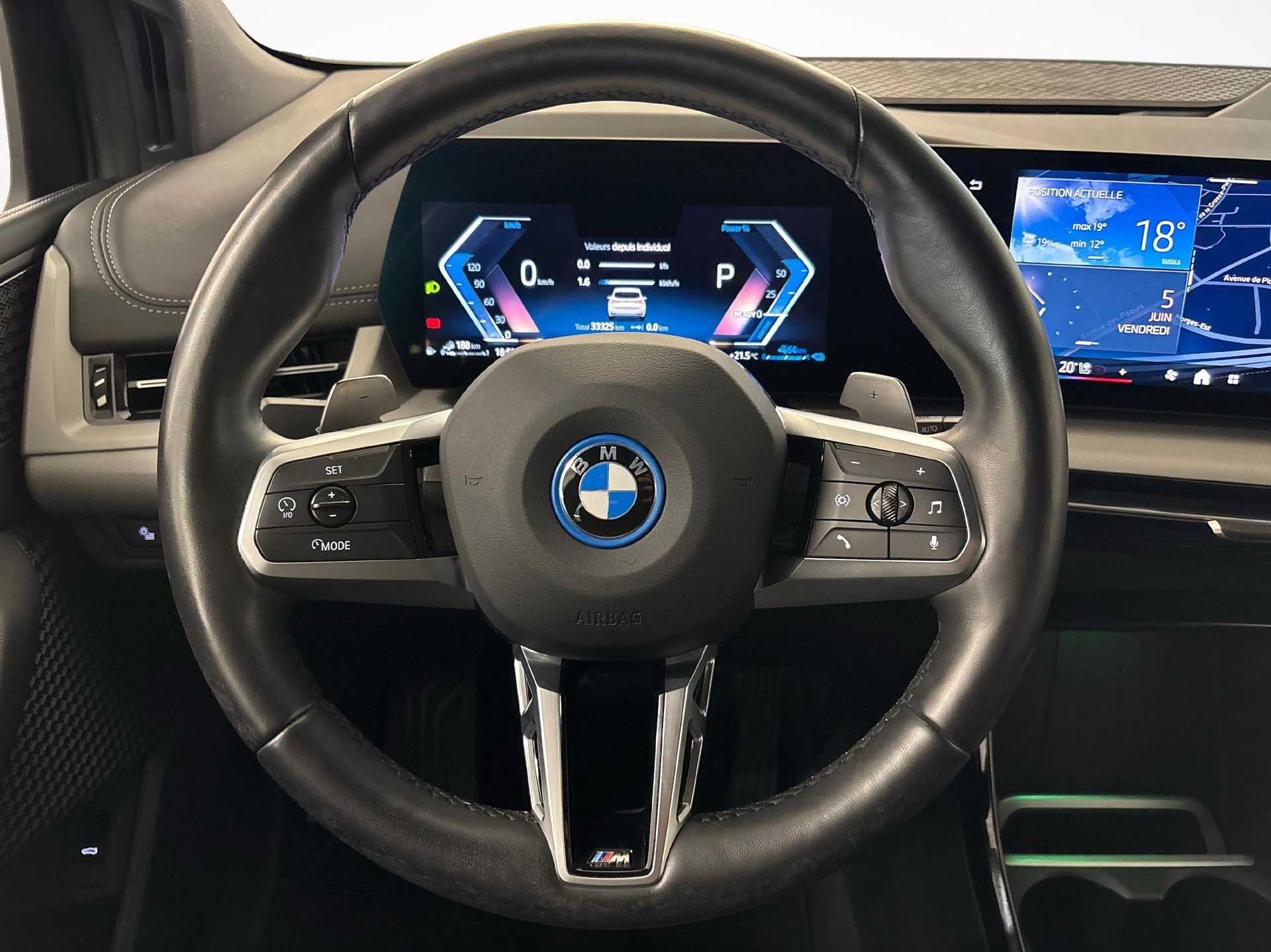 BMW 225e xDrive paddles Active Tourer-image-13