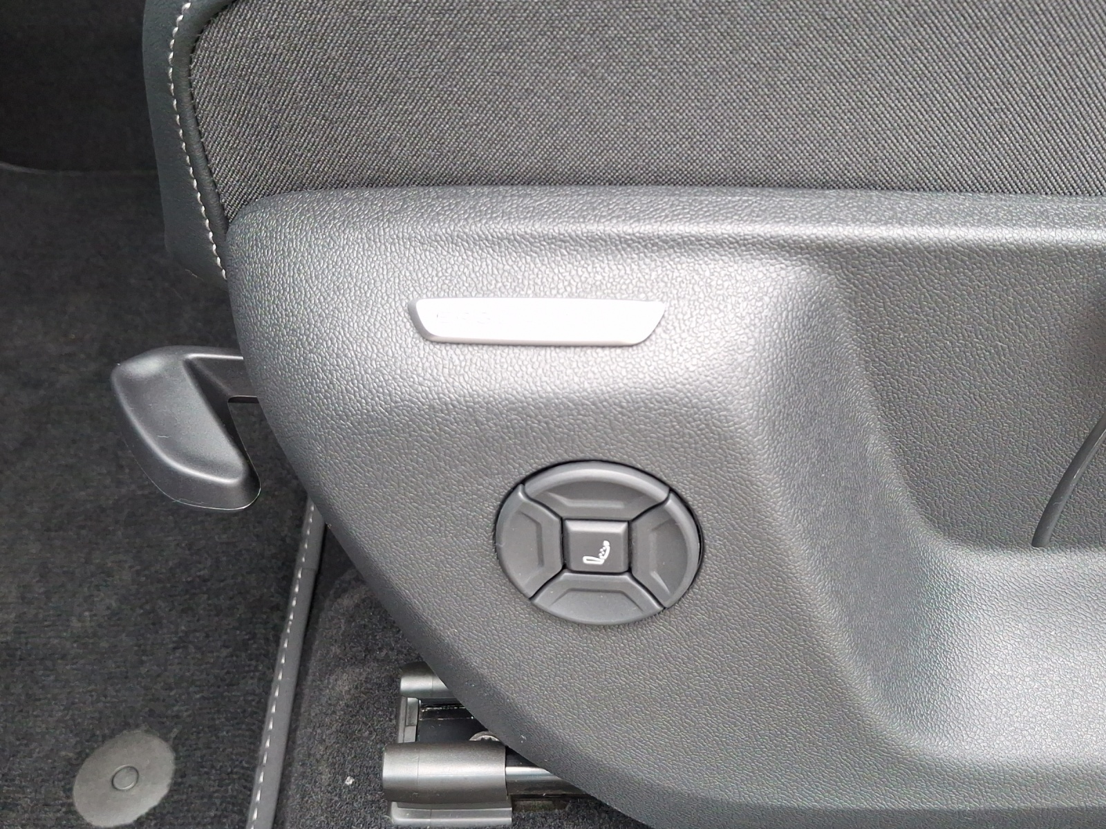 VW Tayron 1.5 TSI evo2 eHybrid R-Line DSG-image-15