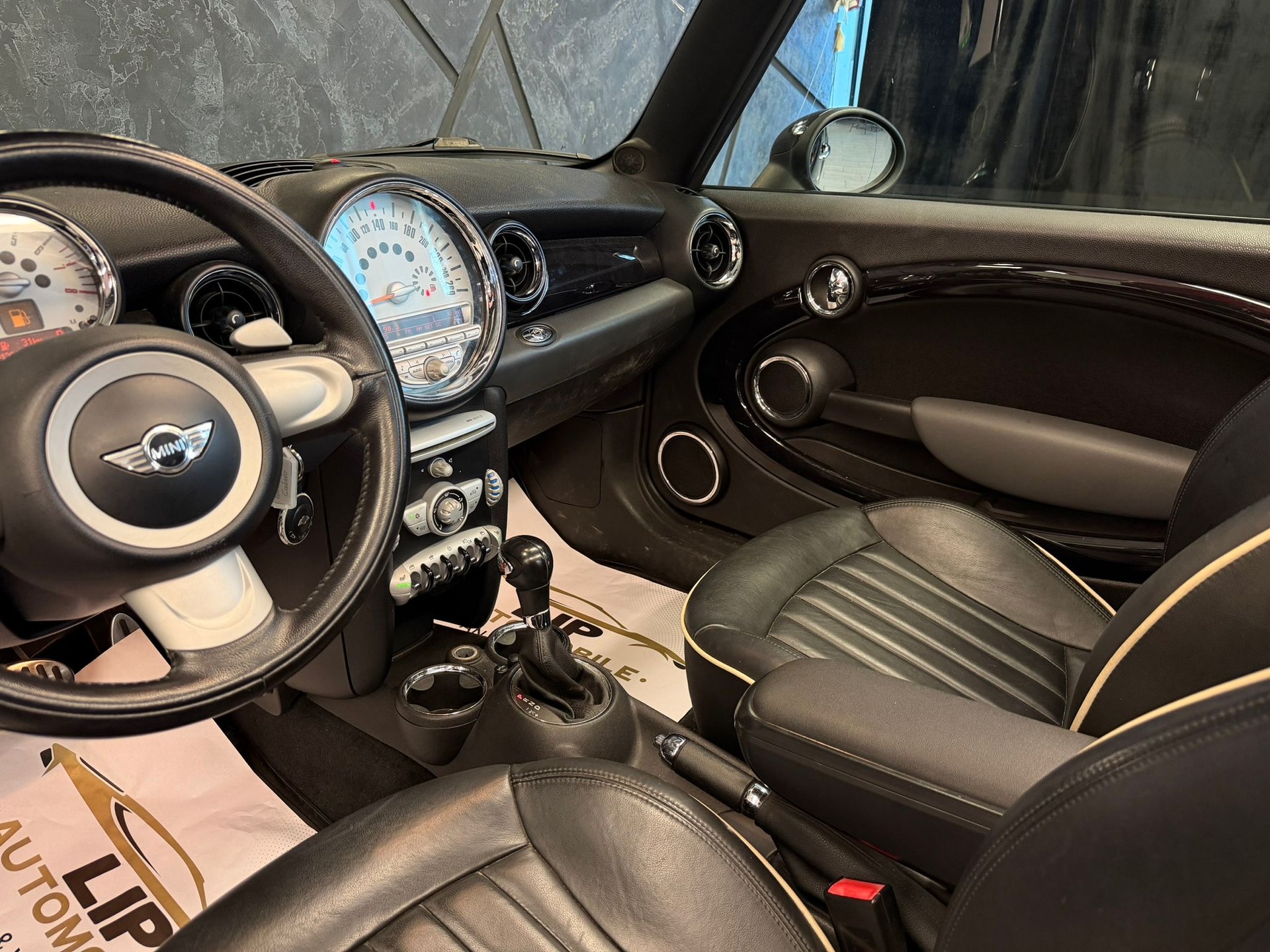 MINI Cooper S Cabriolet Steptronic-image-9