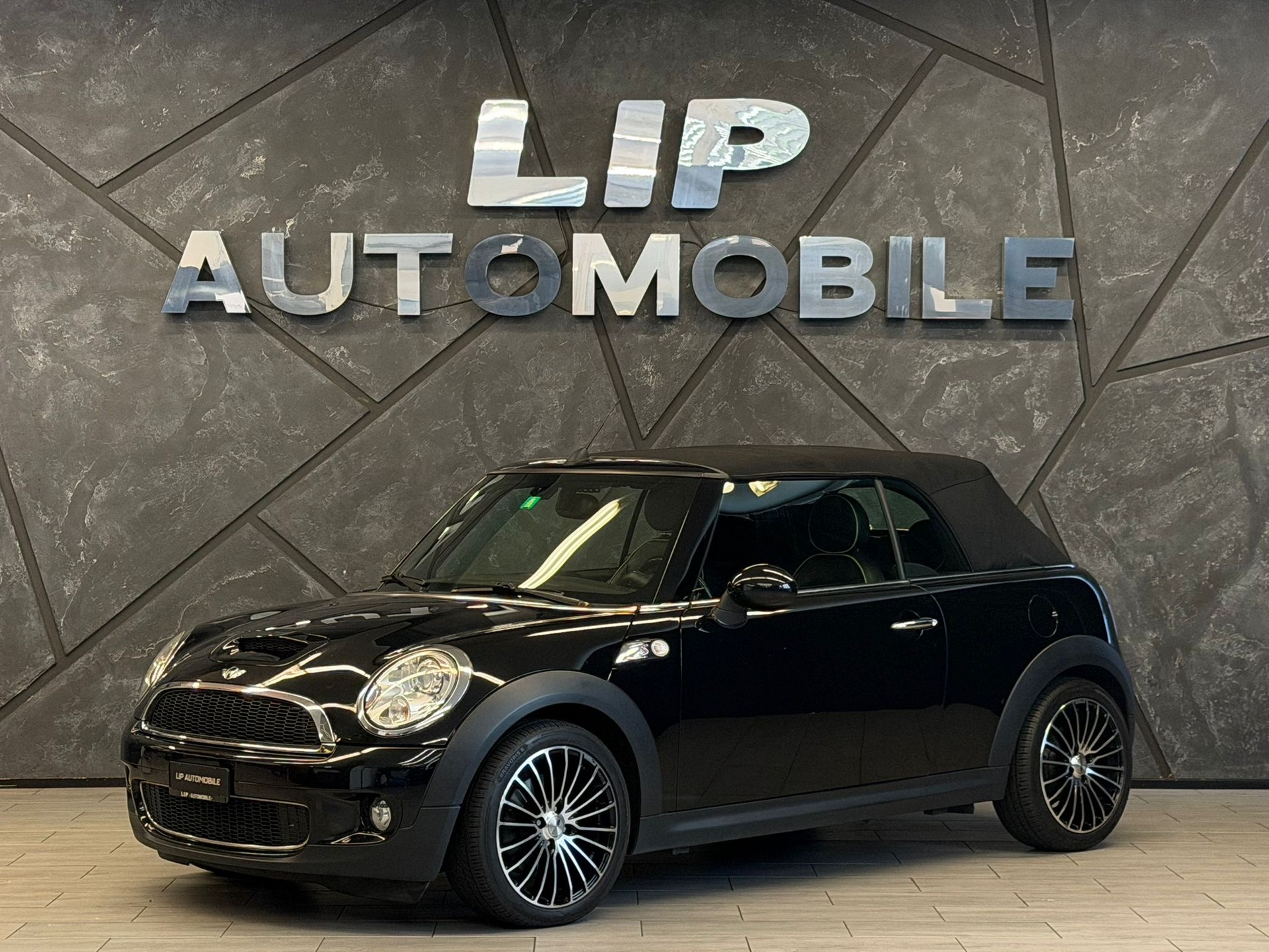 MINI Cooper S Cabriolet Steptronic-image-0