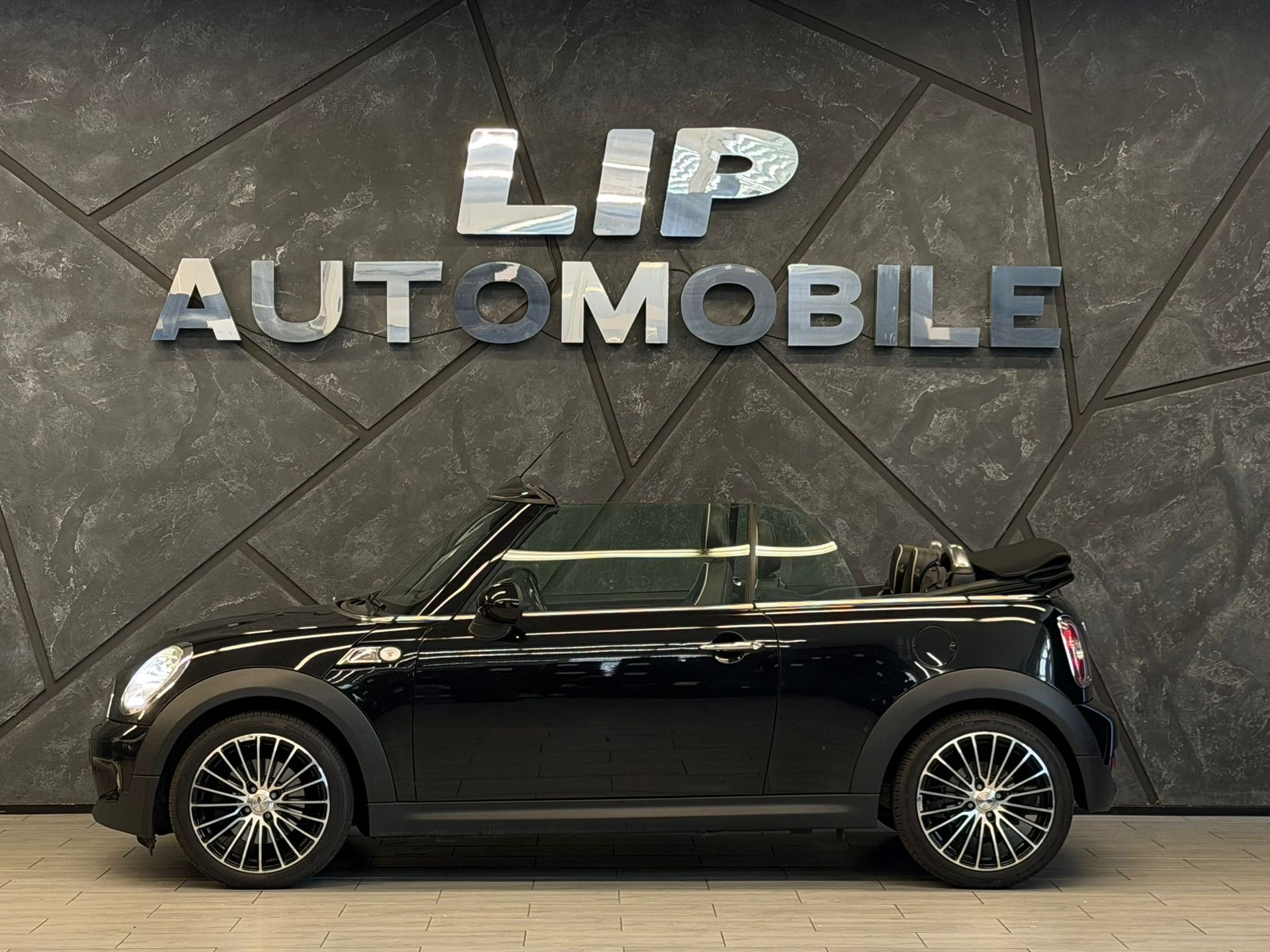 MINI Cooper S Cabriolet Steptronic-image-4