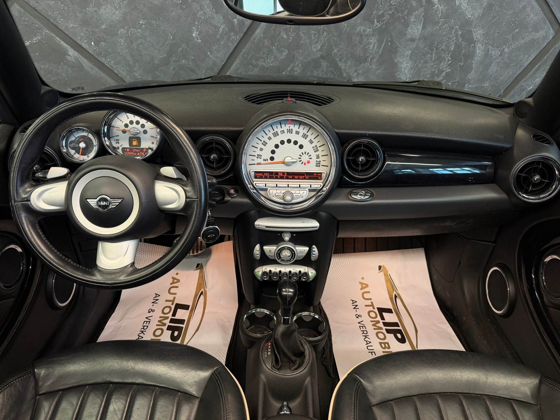 MINI Cooper S Cabriolet Steptronic-image-8
