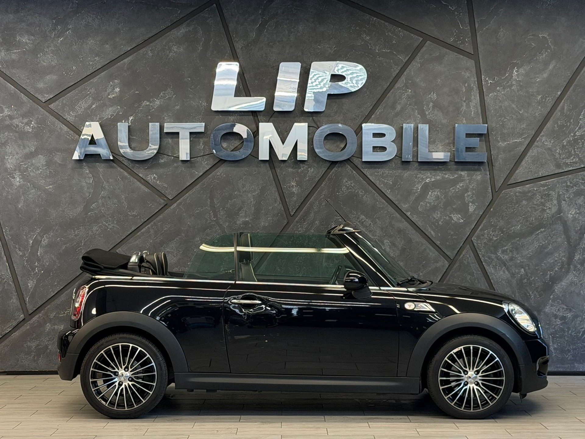 MINI Cooper S Cabriolet Steptronic-image-3
