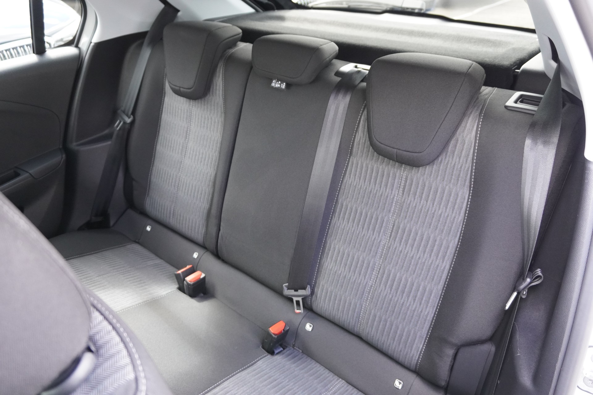 OPEL Corsa e-Edition-image-11