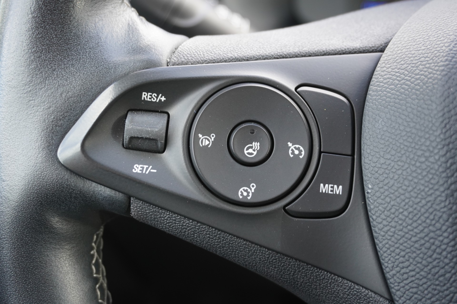 OPEL Corsa e-Edition-image-27