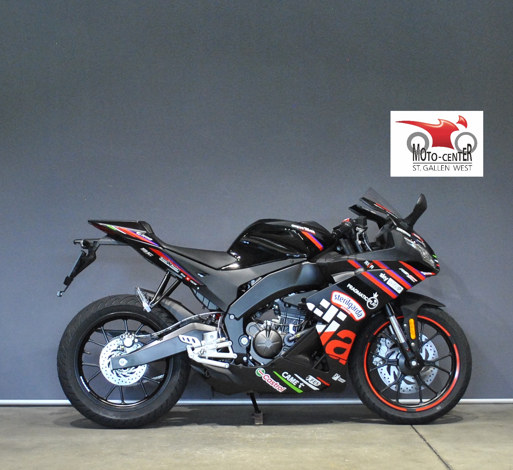 APRILIA RS 125 GP Replica E5+-showroom-element-1