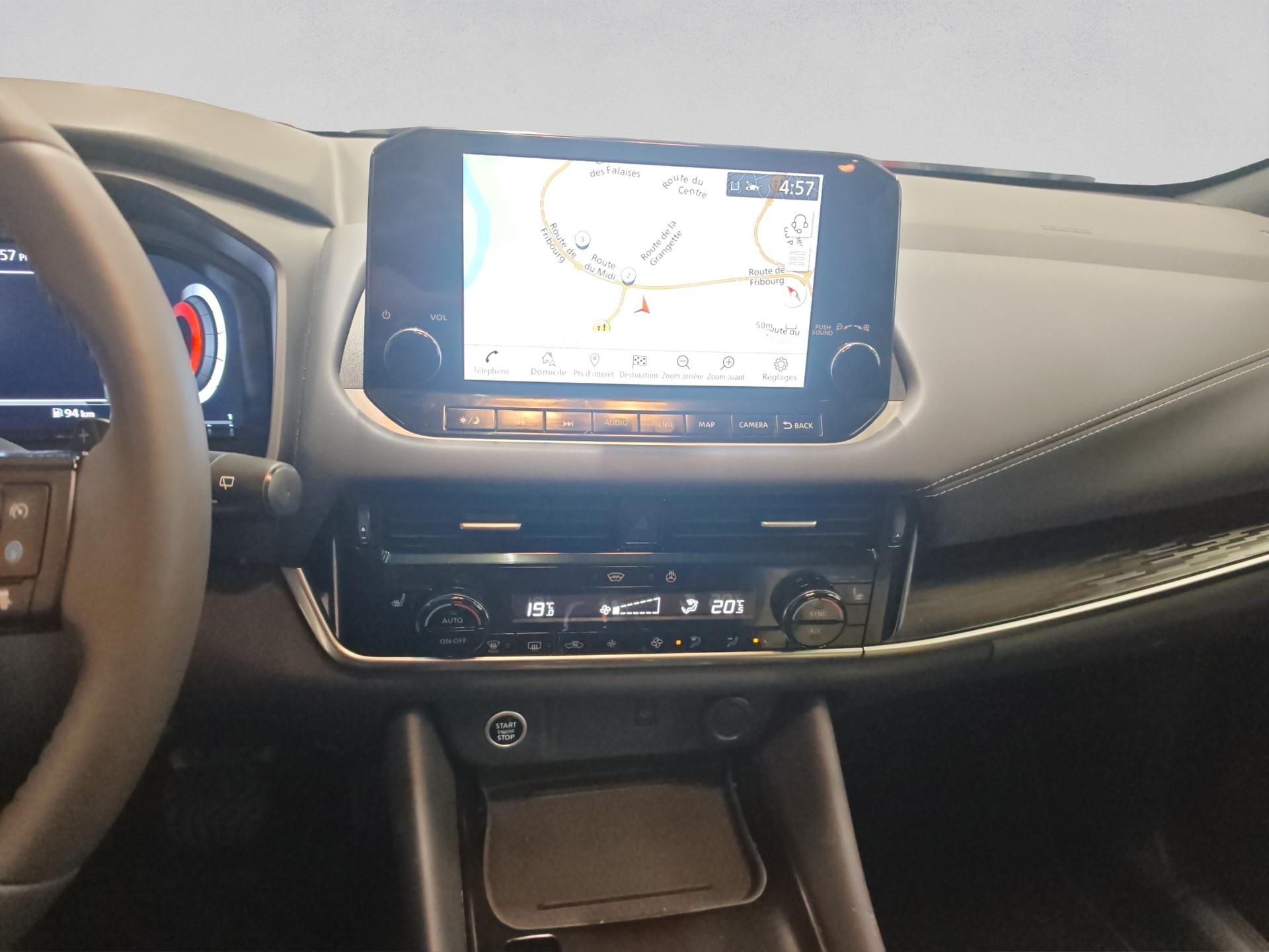 NISSAN Qashqai 1.3 DIG-T MHEV Tekna+ Xtronic 4x4-image-11
