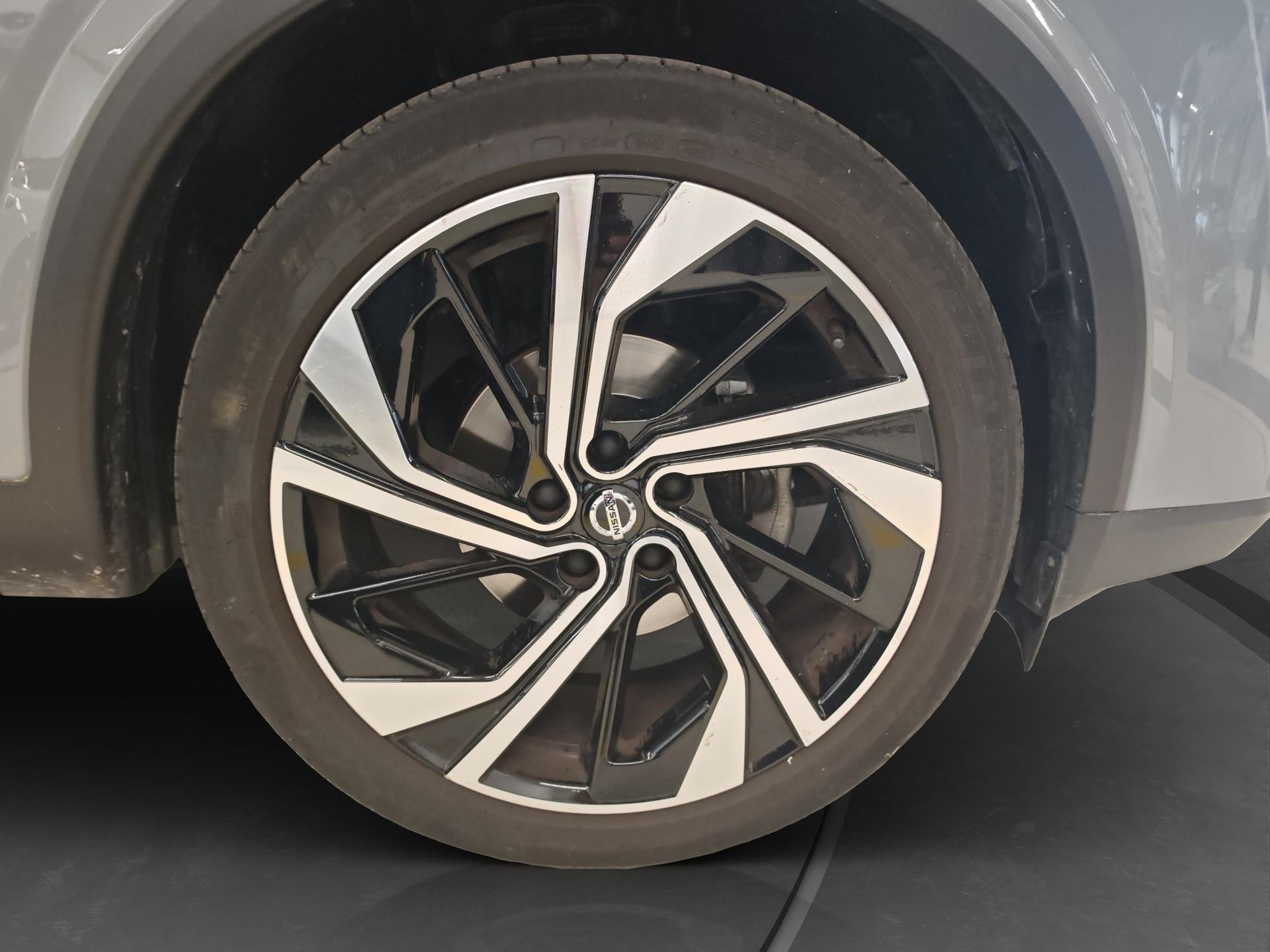 NISSAN Qashqai 1.3 DIG-T MHEV Tekna+ Xtronic 4x4-image-16