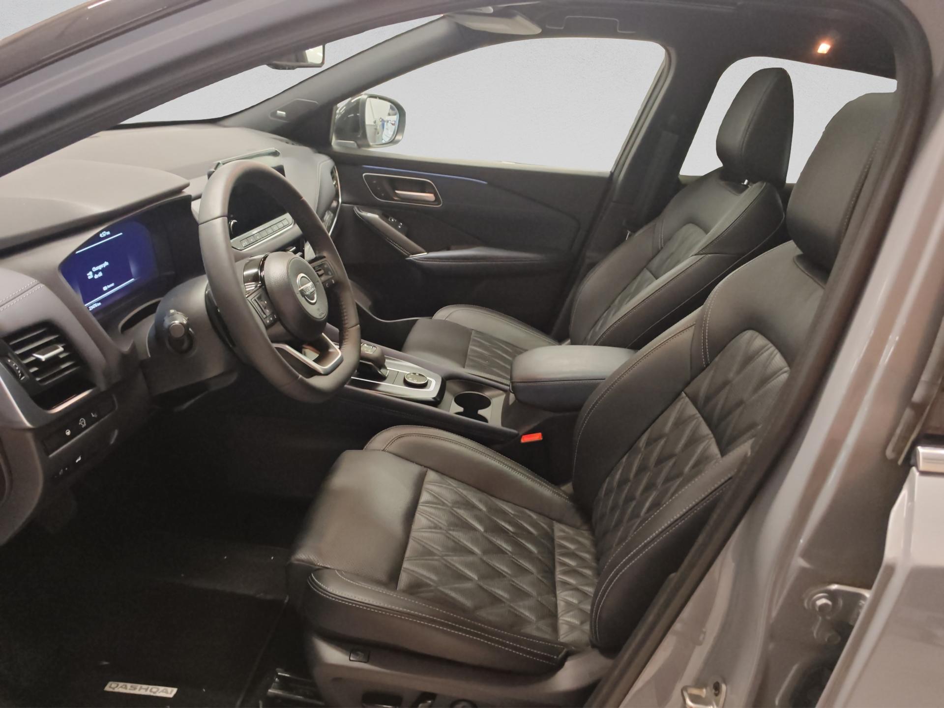 NISSAN Qashqai 1.3 DIG-T MHEV Tekna+ Xtronic 4x4-image-8