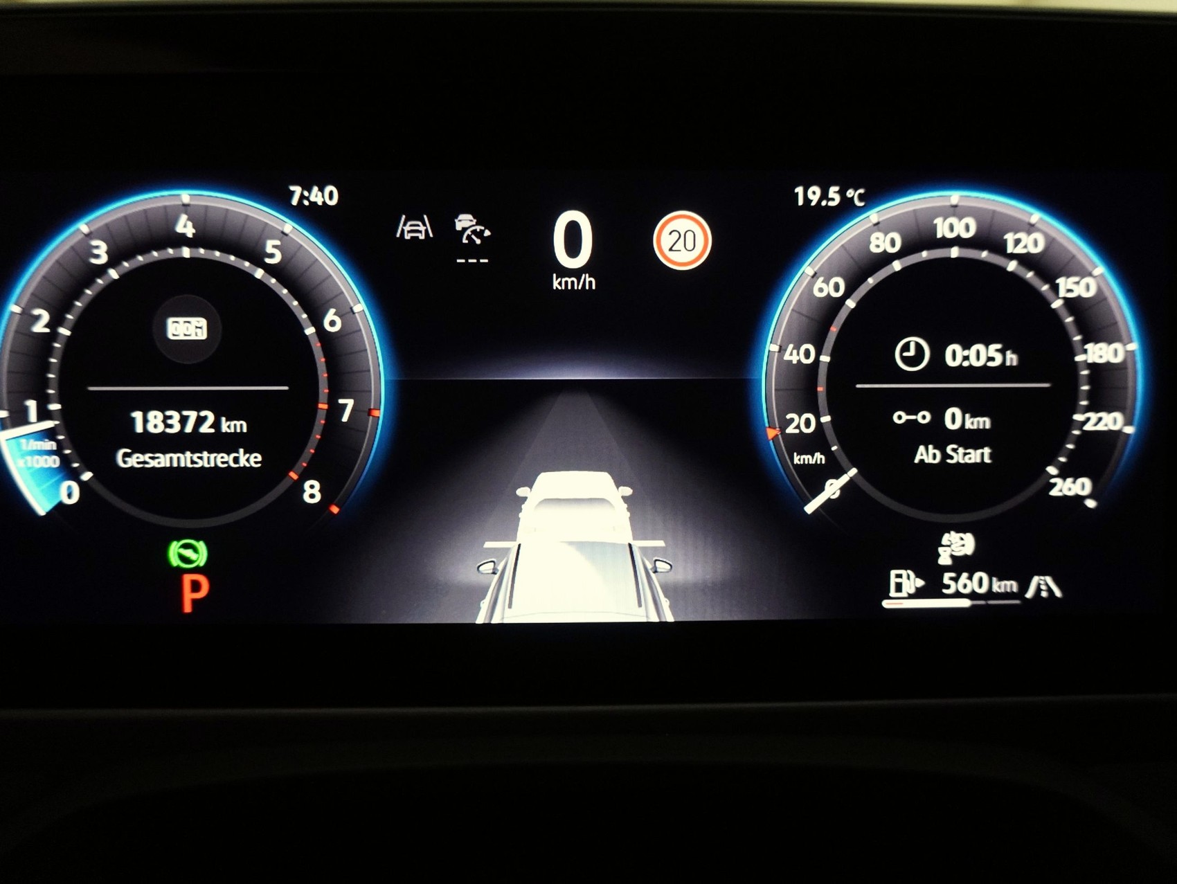 VW Passat Variant 2.0 TSI DSG R-Line 4Motion **R-Line Signature**-image-17