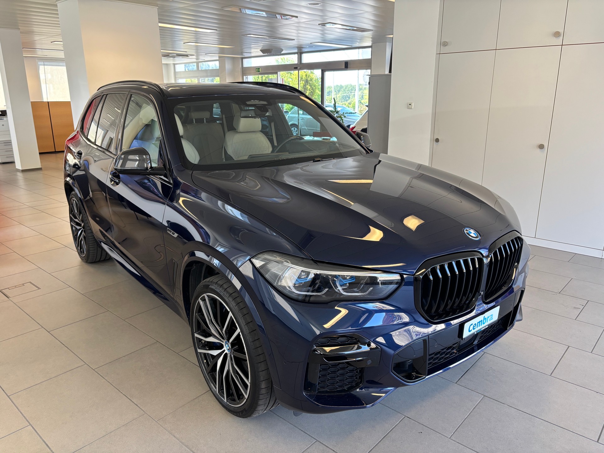 BMW X5 xDrive45e M Sport Steptronic-image-1
