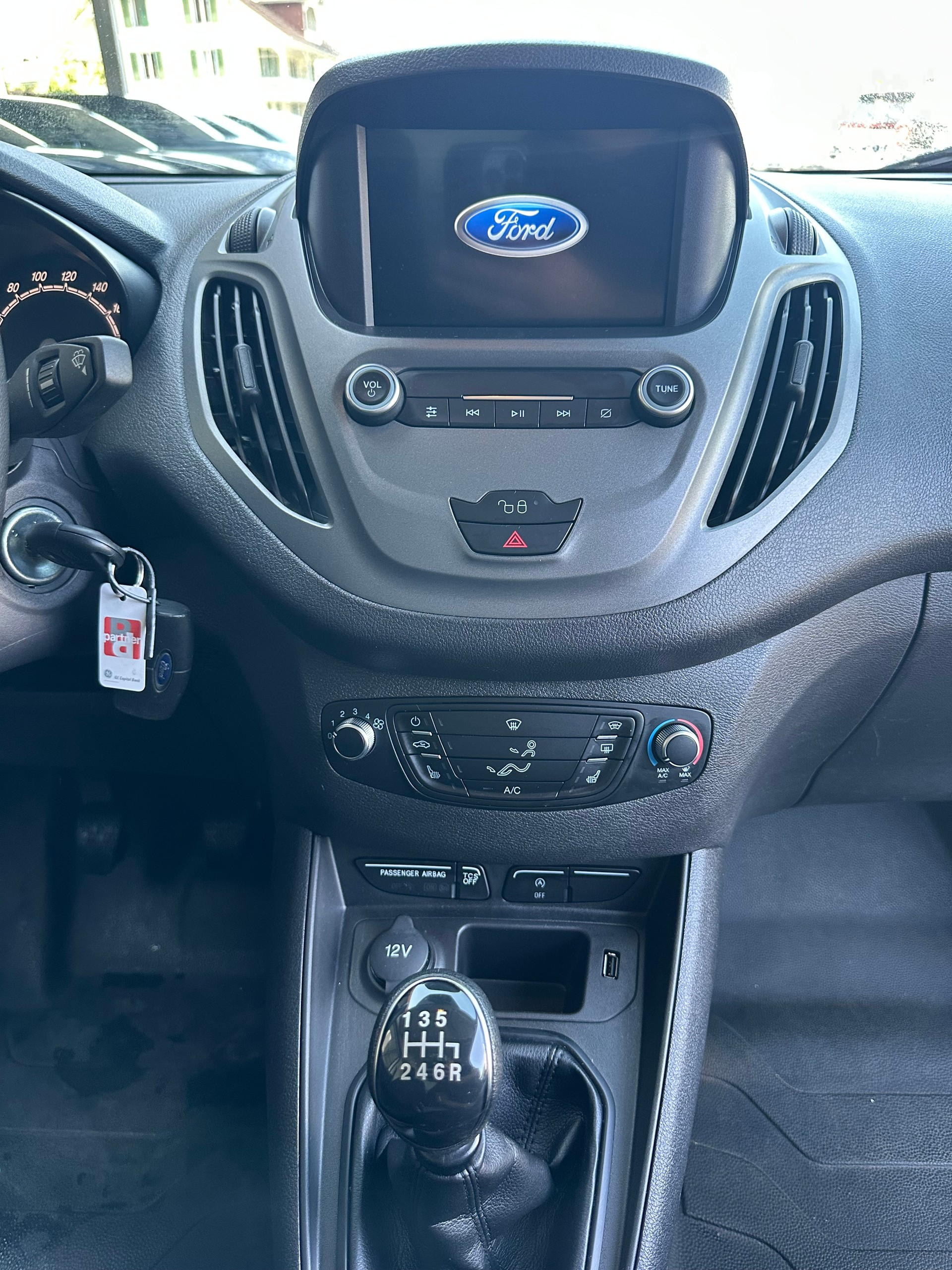 FORD Transit Courier Van 1.0 EcoBoost Trend-image-8