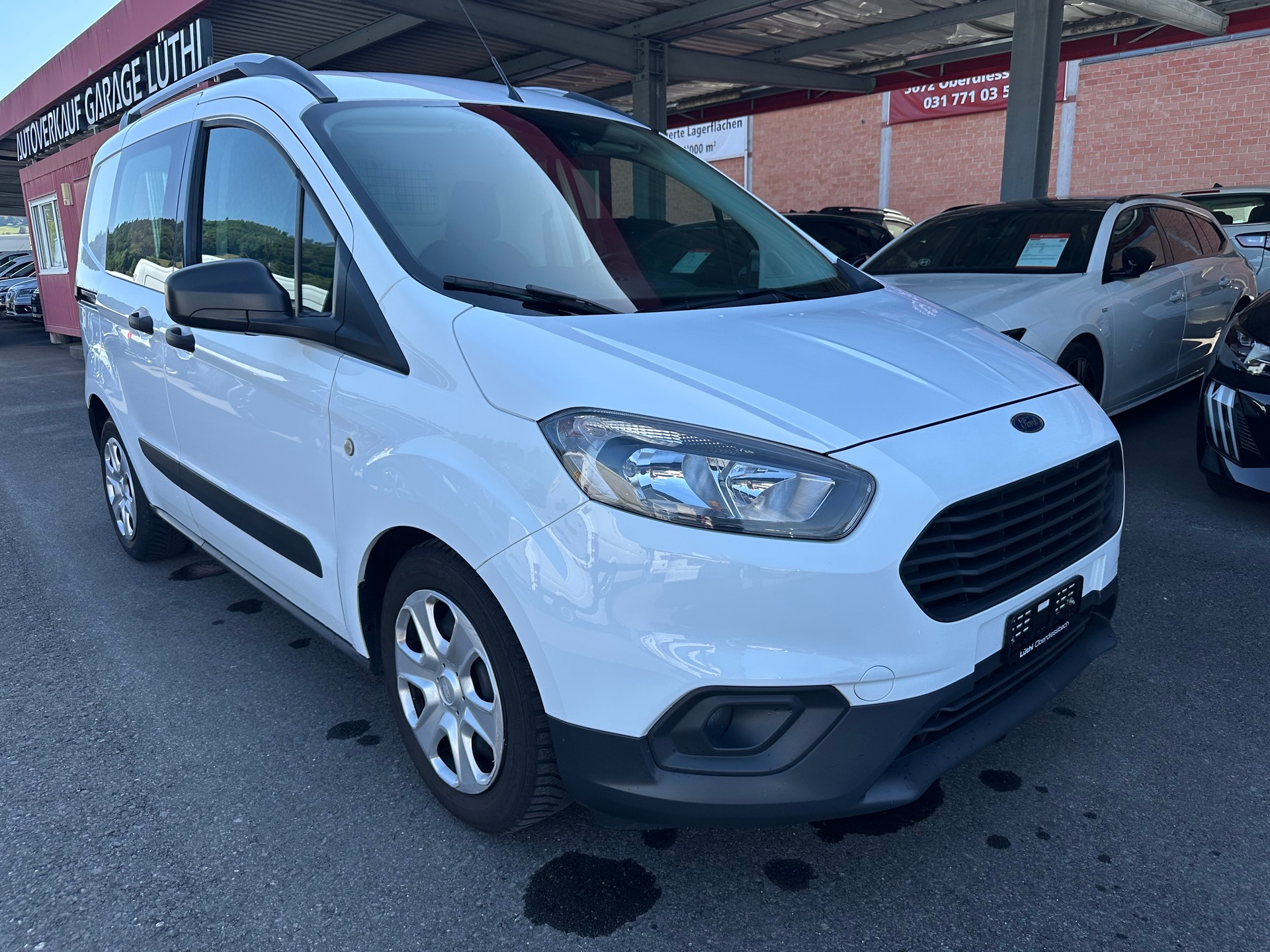 FORD Transit Courier Van 1.0 EcoBoost Trend-image-0