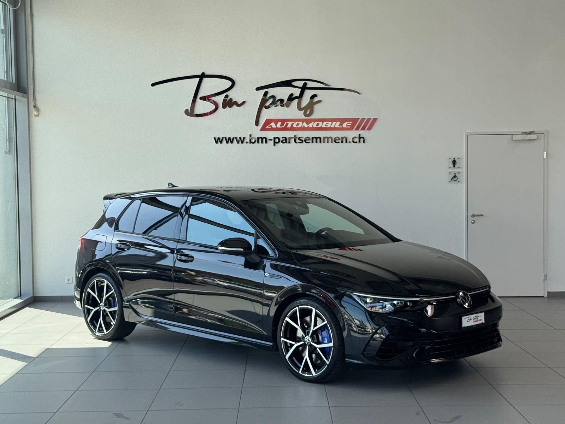 VW Golf 2.0 TSI R DSG 4Motion R Performance-image-0