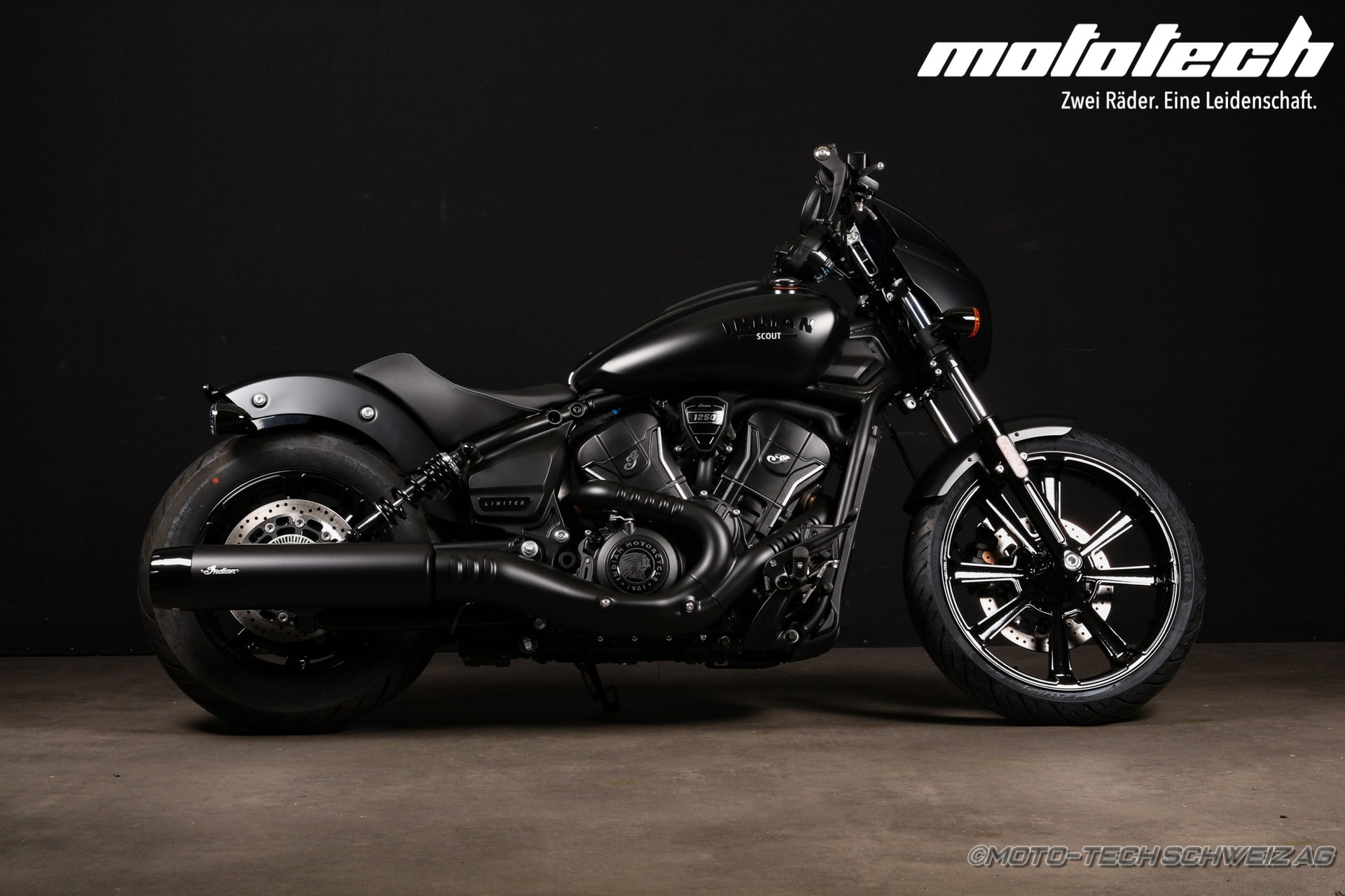 INDIAN Scout Sport-showroom-element-1