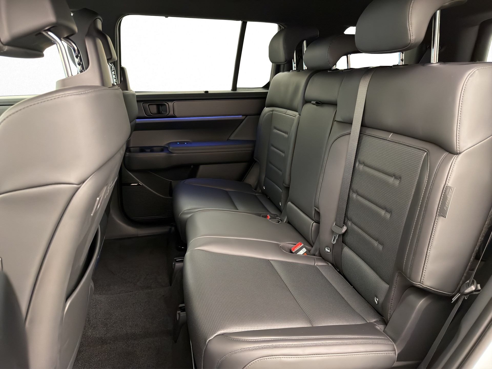 HYUNDAI Santa Fe 1.6 T-GDi PHEV Vertex Calligraphy-image-11