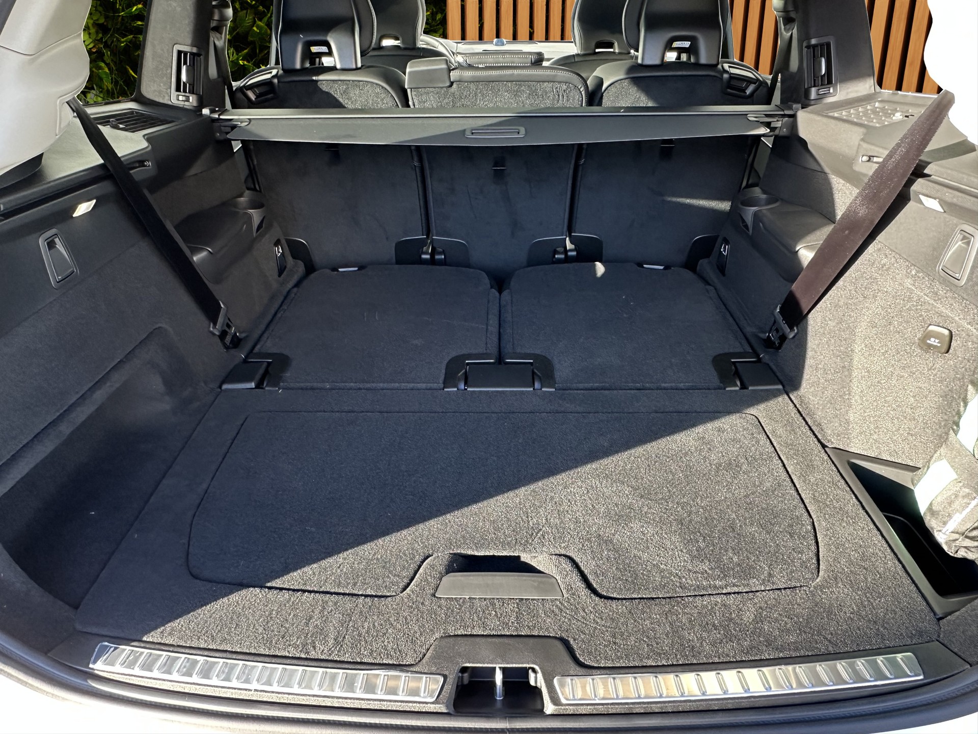 VOLVO XC90 2.0 T8 TE Ultra Dark eAWD-image-14