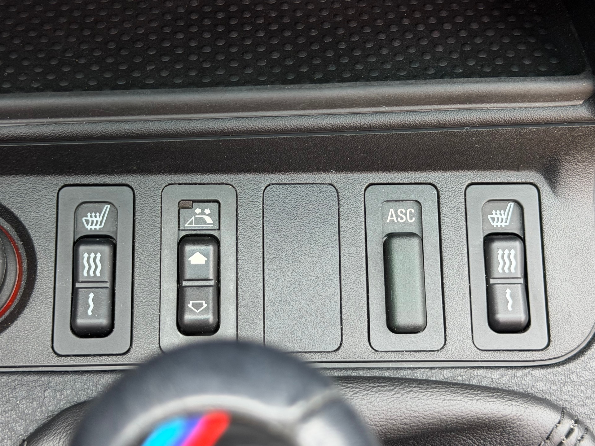 BMW 328i Cabrio Exclusiv-image-15