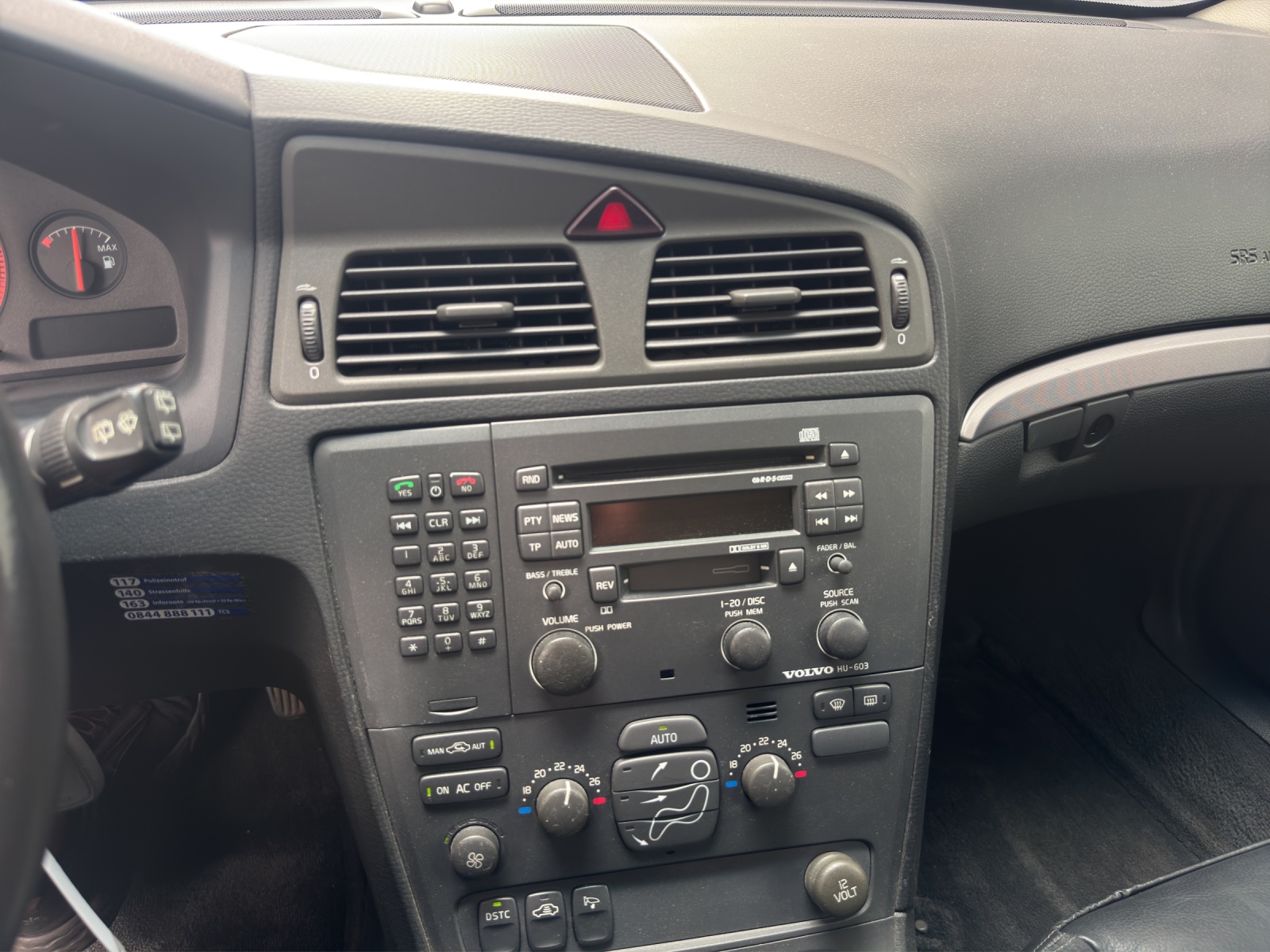 VOLVO V70 2.4T-image-14