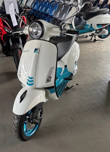 PIAGGIO Vespa 125 Primavera ABS Color vibe