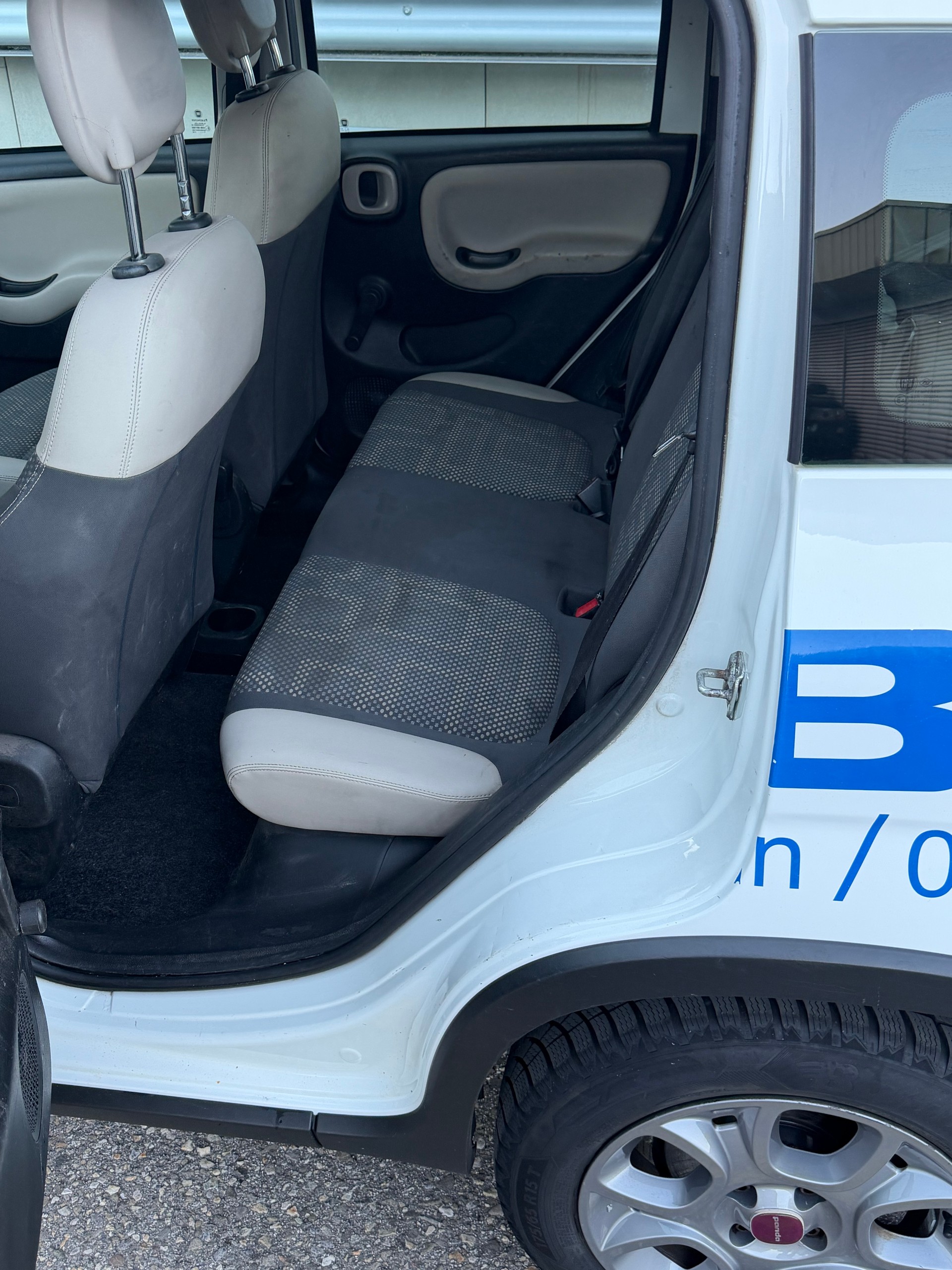 FIAT Panda 0.9 Twinair Turbo Antartica 4x4-image-14