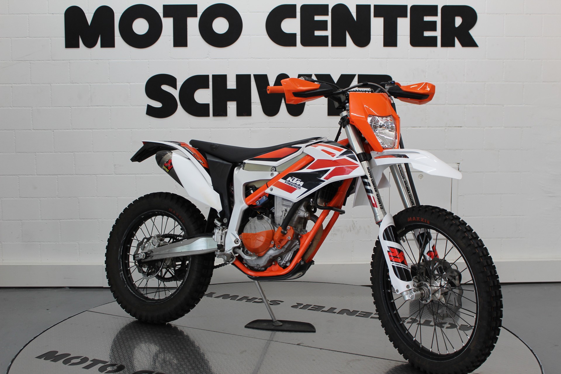 KTM 250 F Freeride-showroom-element-1