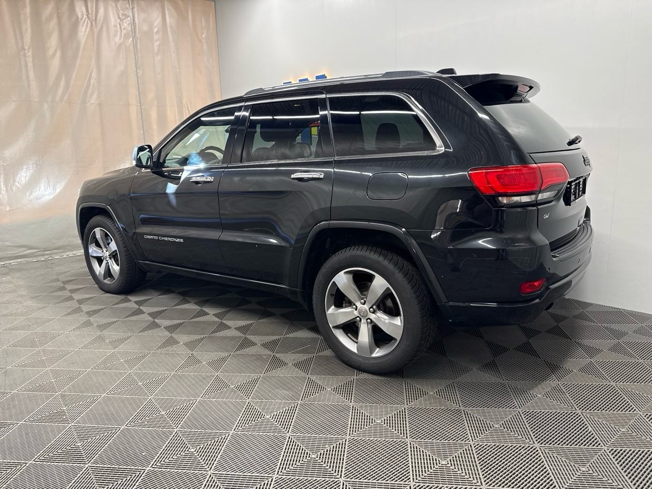 JEEP Grand Cherokee 3.0 CRD Overland Automatic-image-1