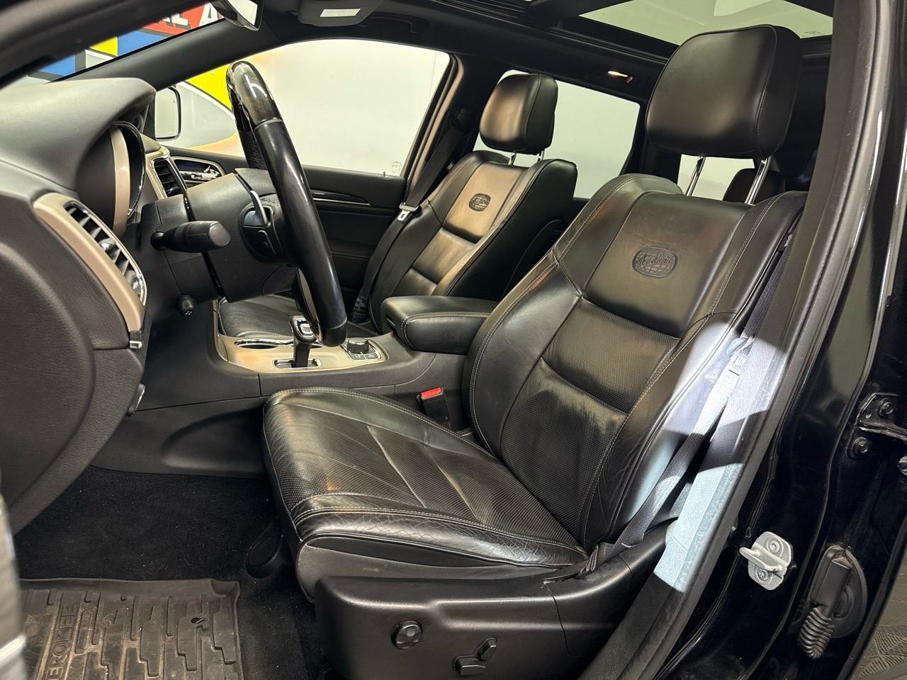 JEEP Grand Cherokee 3.0 CRD Overland Automatic-image-3