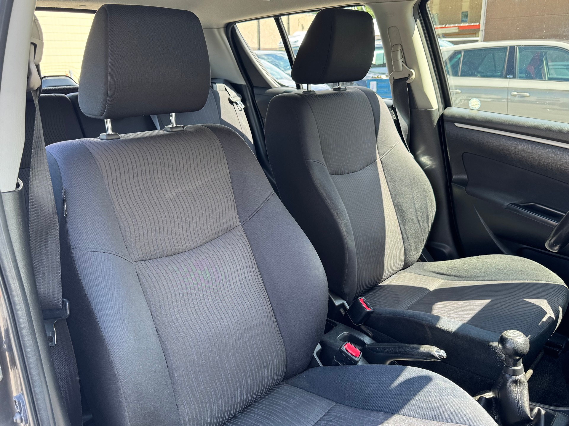 SUZUKI Swift 1.2i 16V GL 4x4-image-11