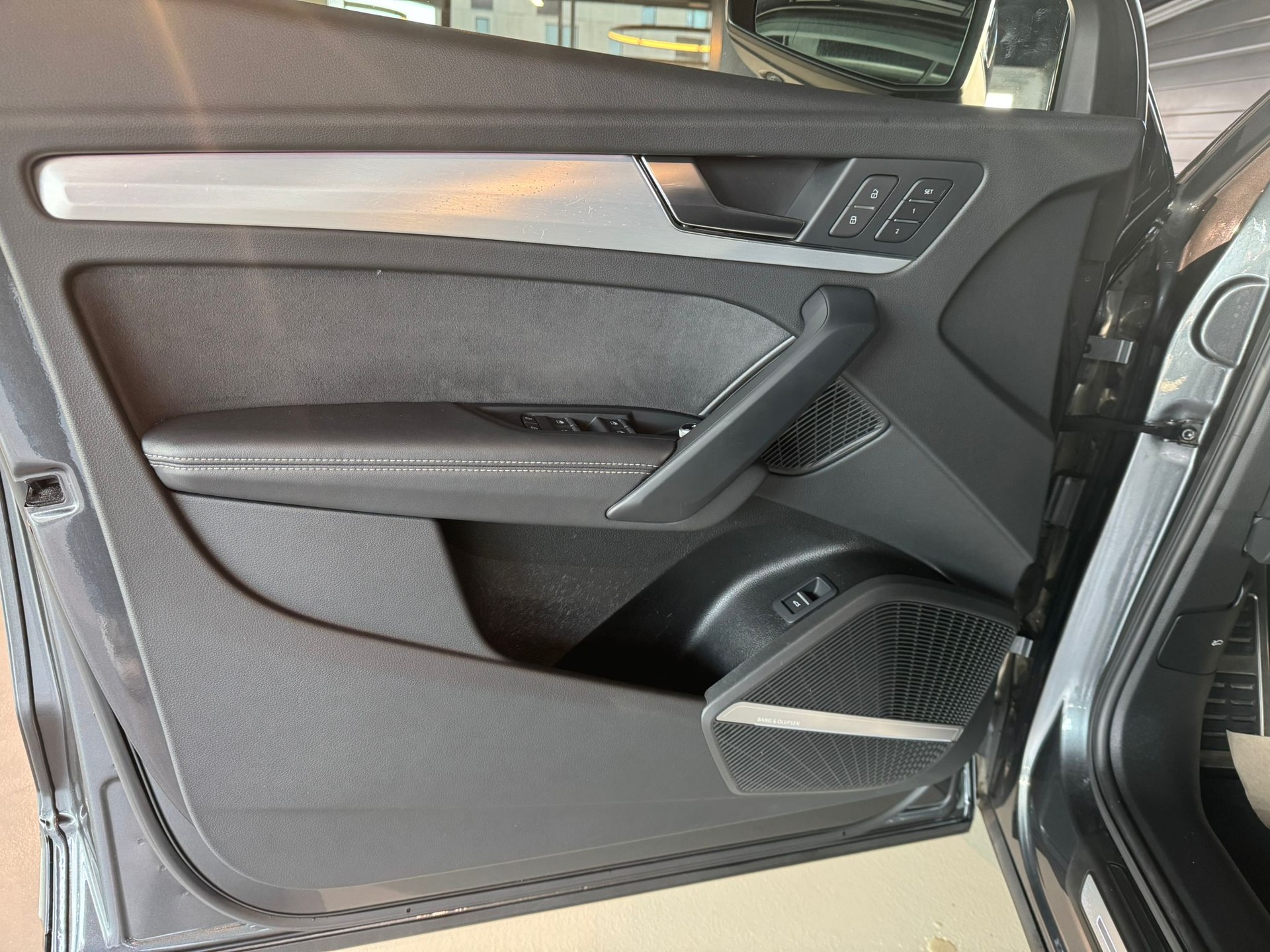 AUDI Q5 Sportback 40 TFSI S line quattro S-tronic-image-16