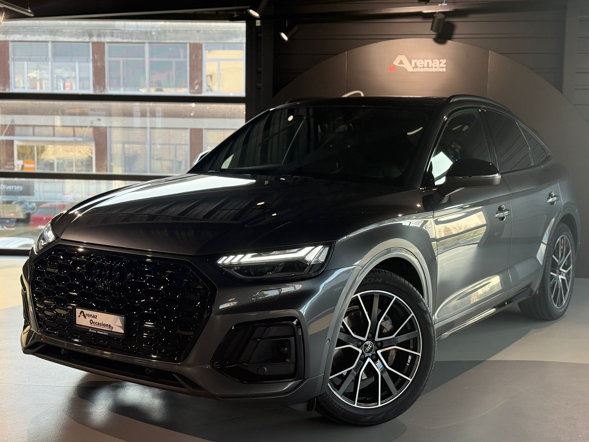 AUDI Q5 Sportback 40 TFSI S line quattro S-tronic-image-0