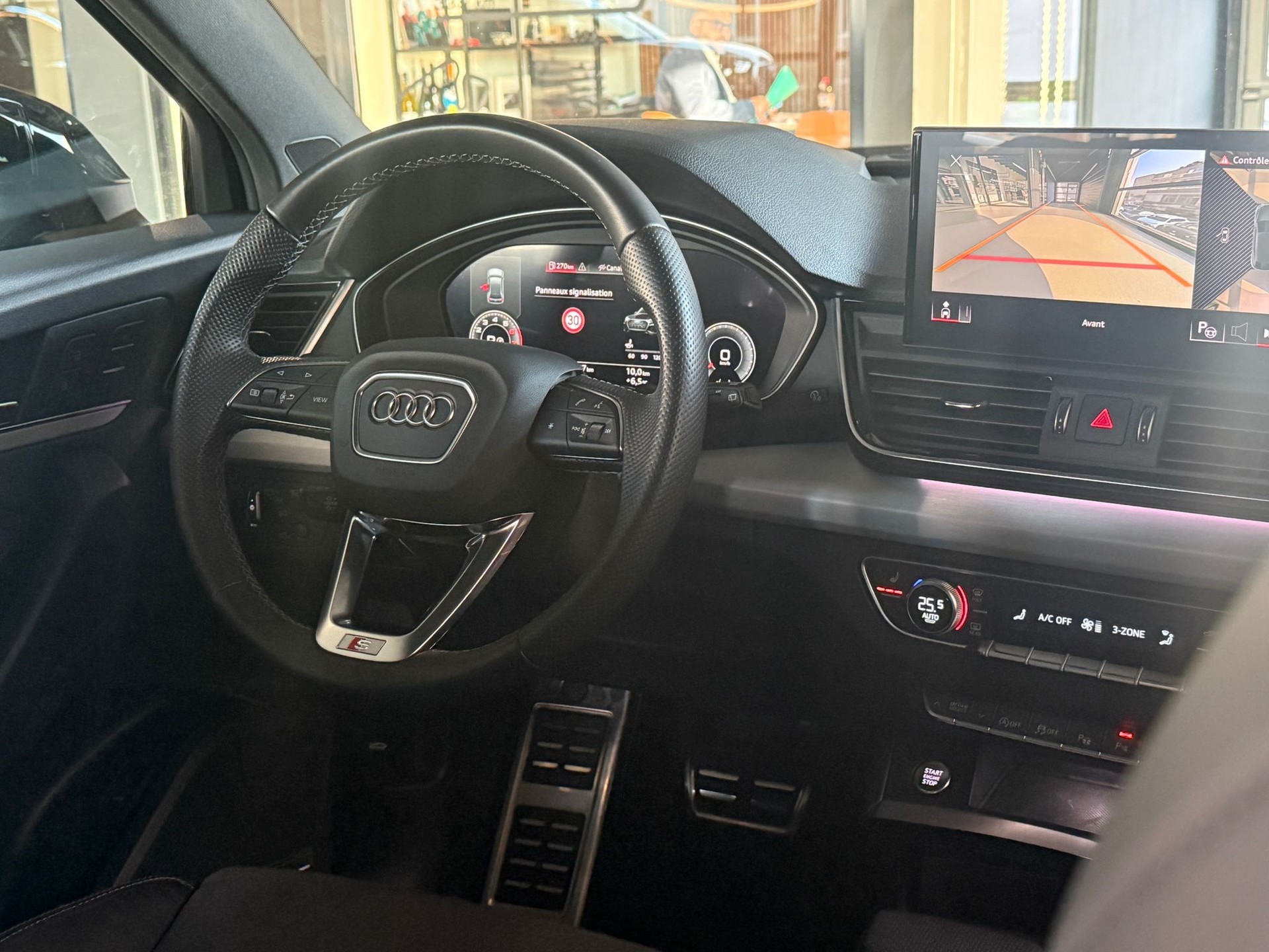 AUDI Q5 Sportback 40 TFSI S line quattro S-tronic-image-9