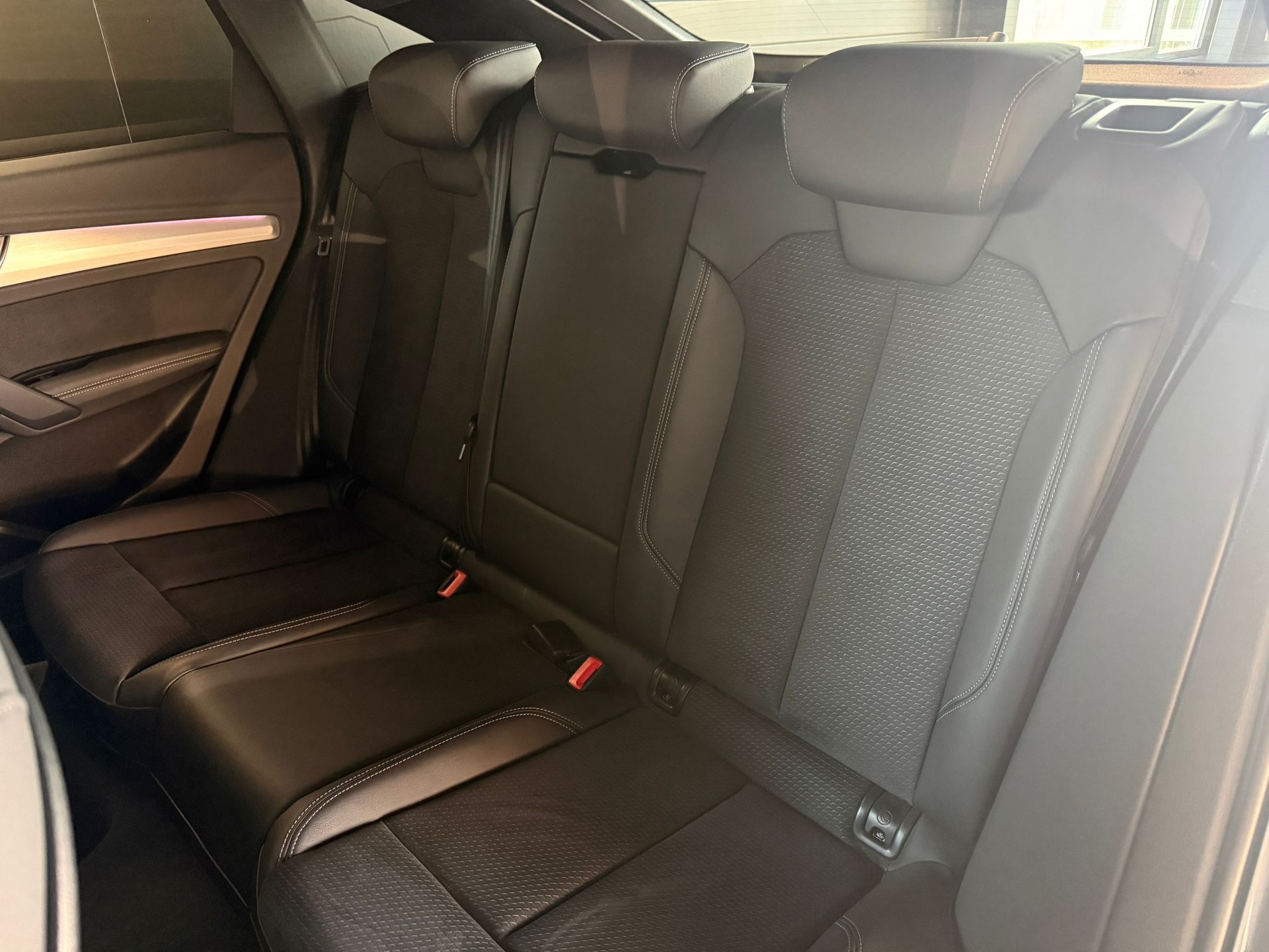 AUDI Q5 Sportback 40 TFSI S line quattro S-tronic-image-5