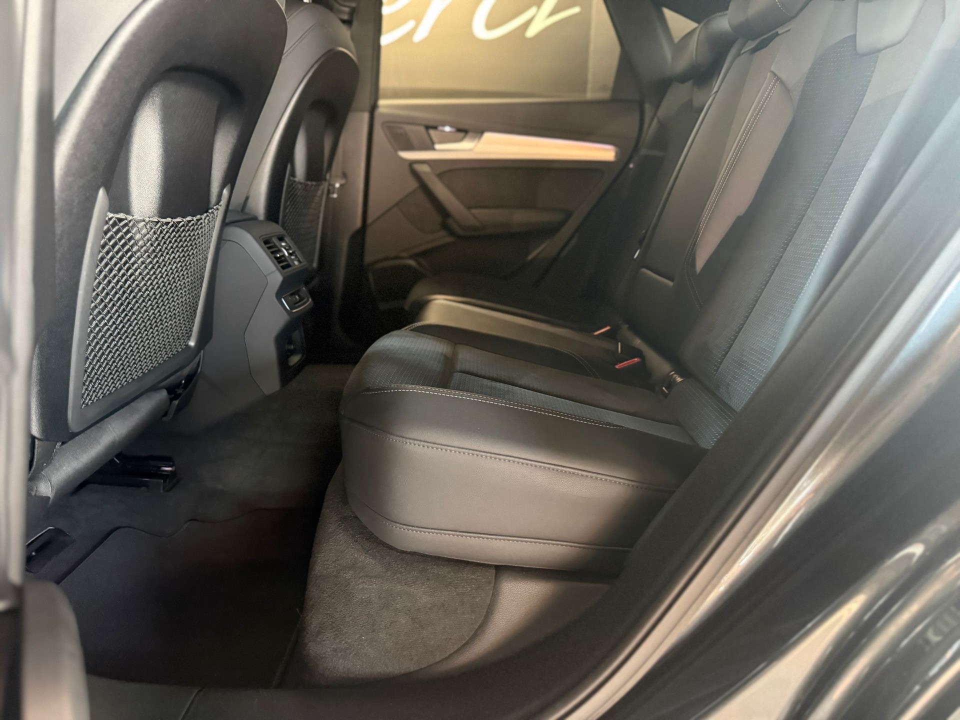 AUDI Q5 Sportback 40 TFSI S line quattro S-tronic-image-6